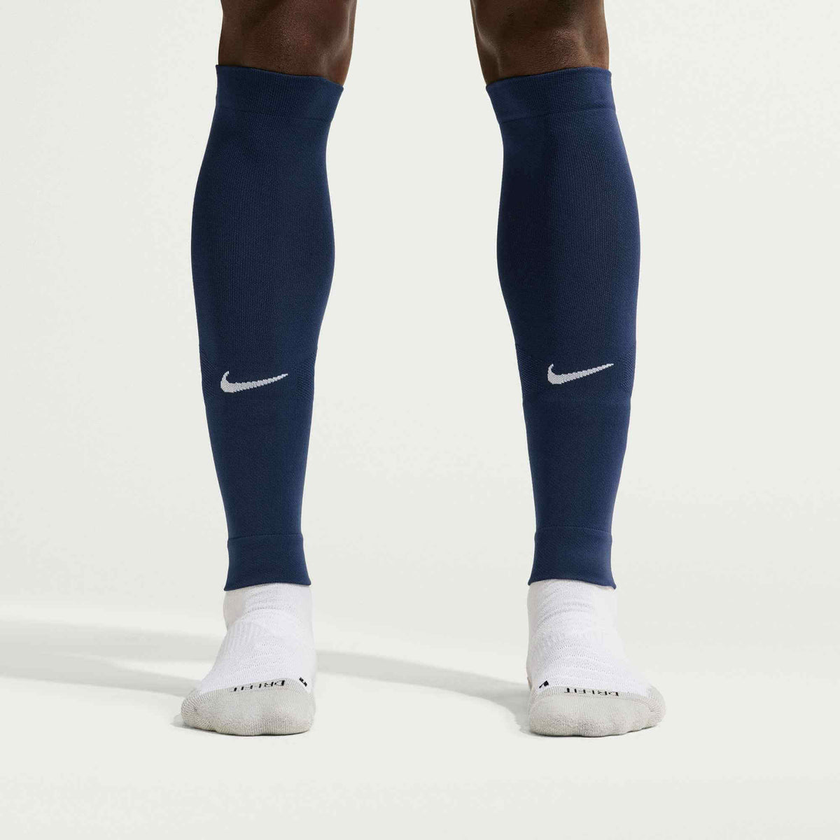 Nike VaporFast Leg-Sleeve Navy (Model - Front)