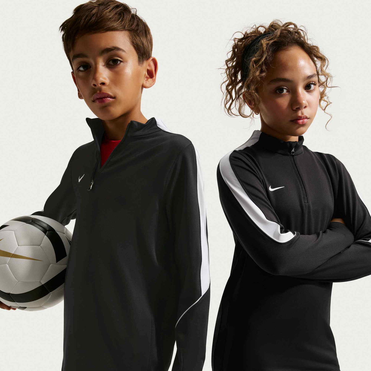 Nike Youth Knit Strike Drill Top Black/White (Models - Side)