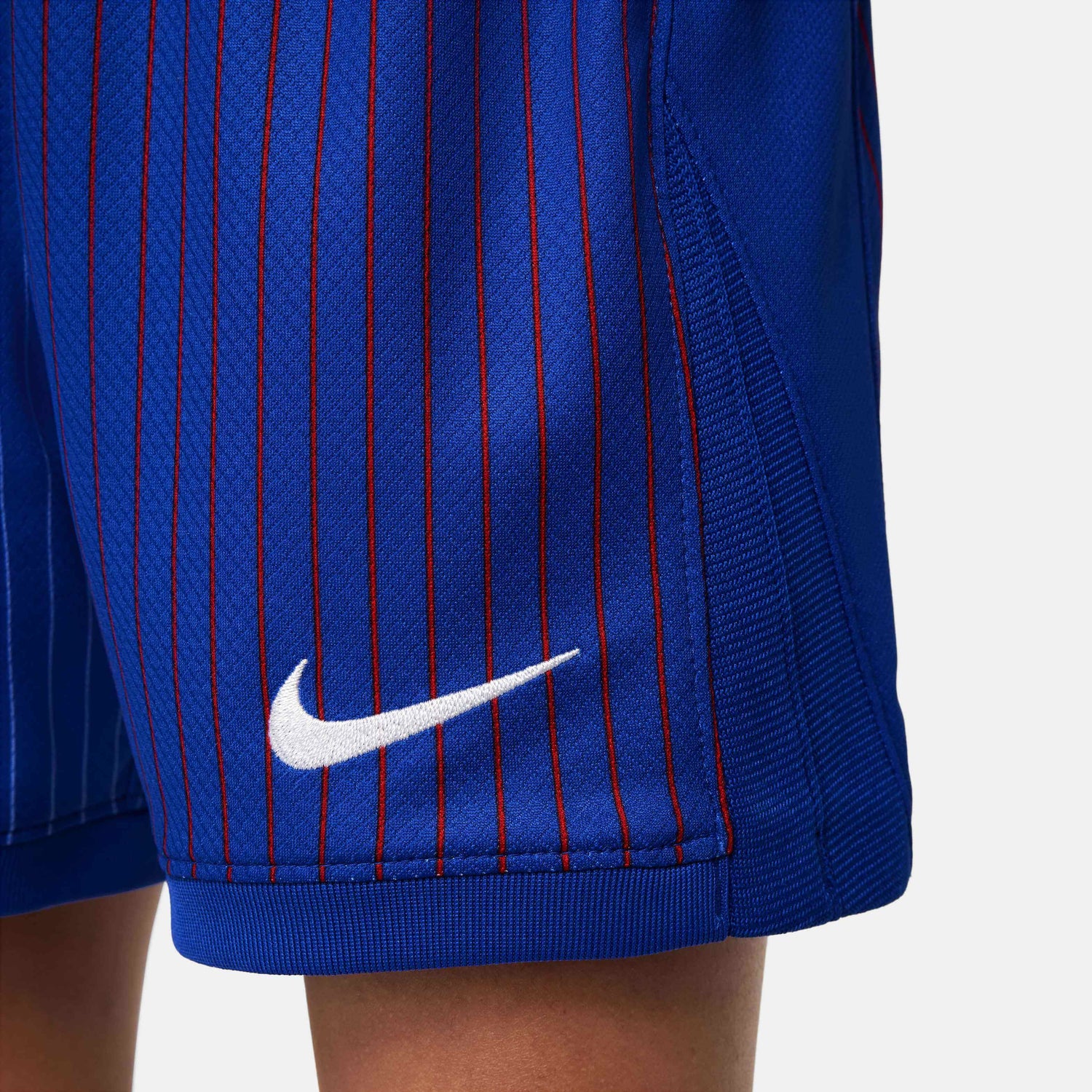 Nike 2024-25 France Kids Stadium Away Kit (Detail 7)