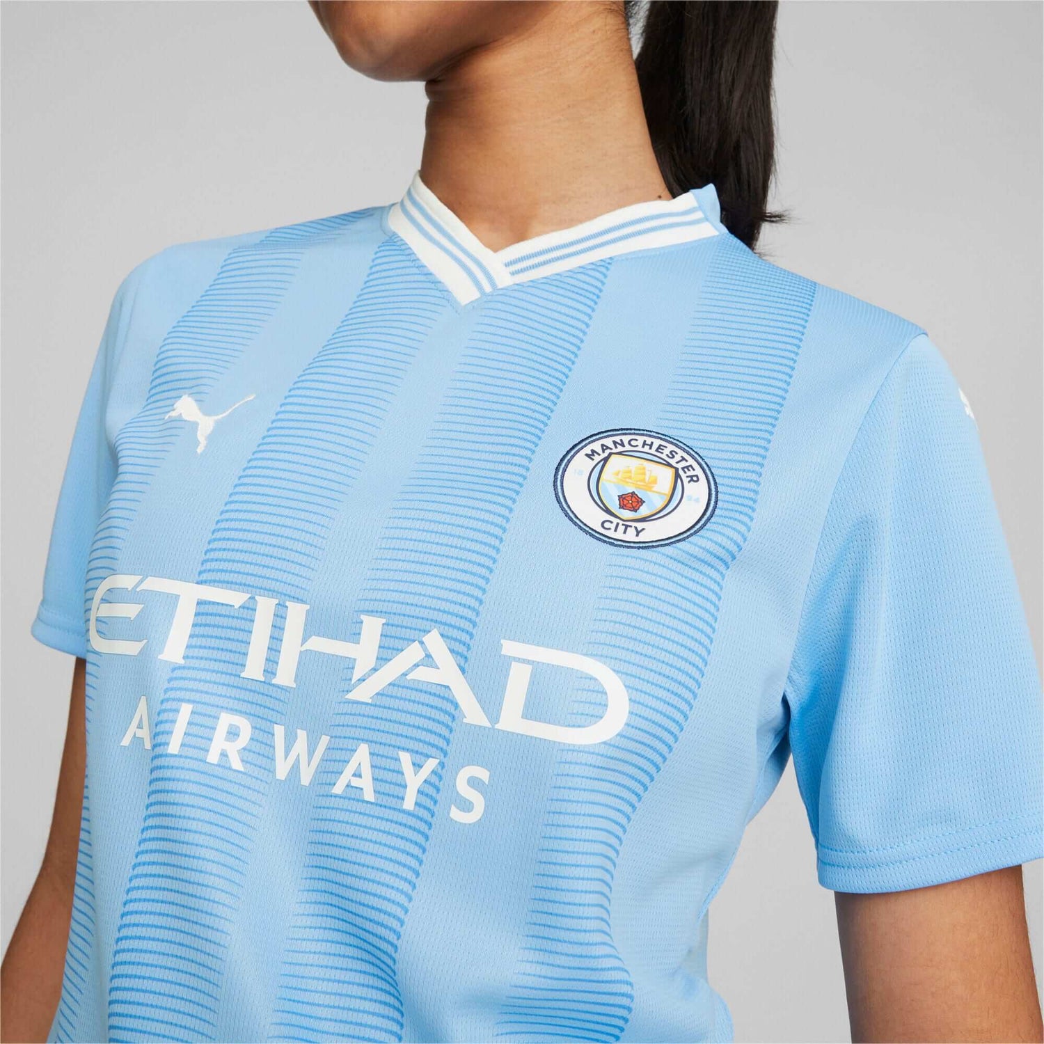 Puma 2023-24 Manchester City Women's Stadium Home Jersey (Detail 1)