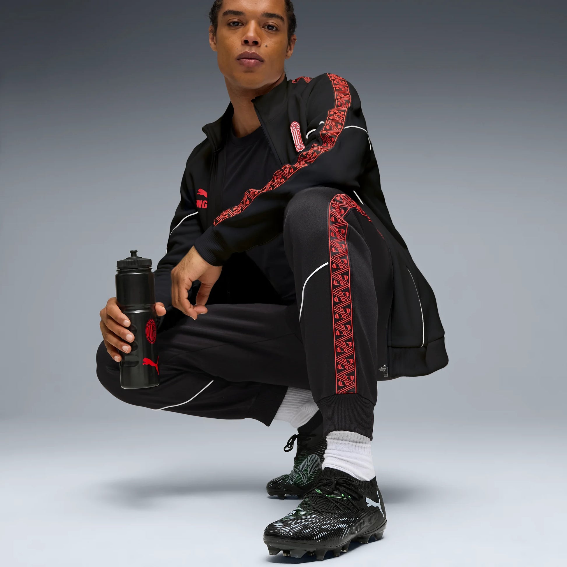 Puma 2025-26 AC Milan Men's KING Anthem Pants (Model - Side)