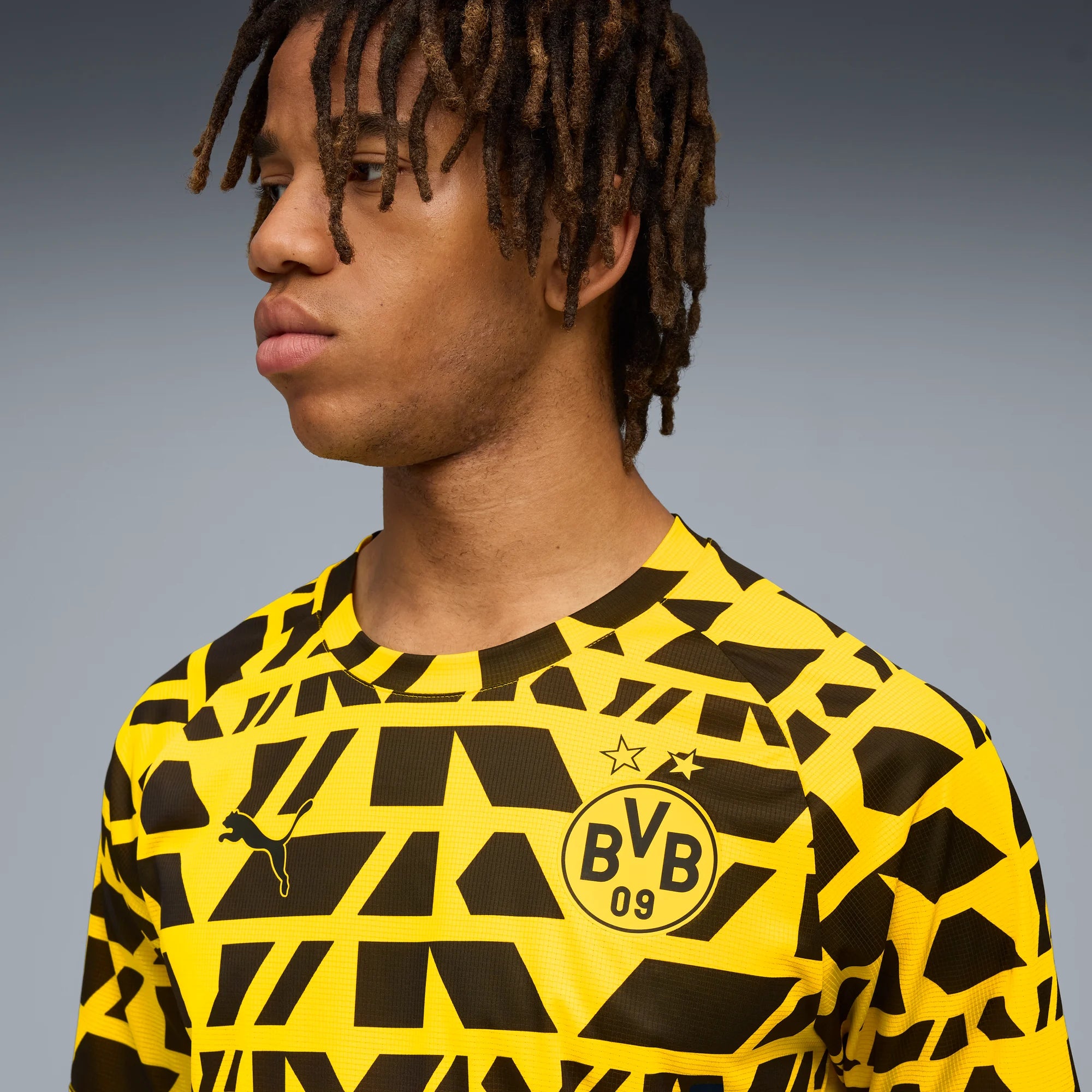 Puma 2025-26 Borussia Dortmund Men's Pre-Match Soccer Jersey (Detail 1)