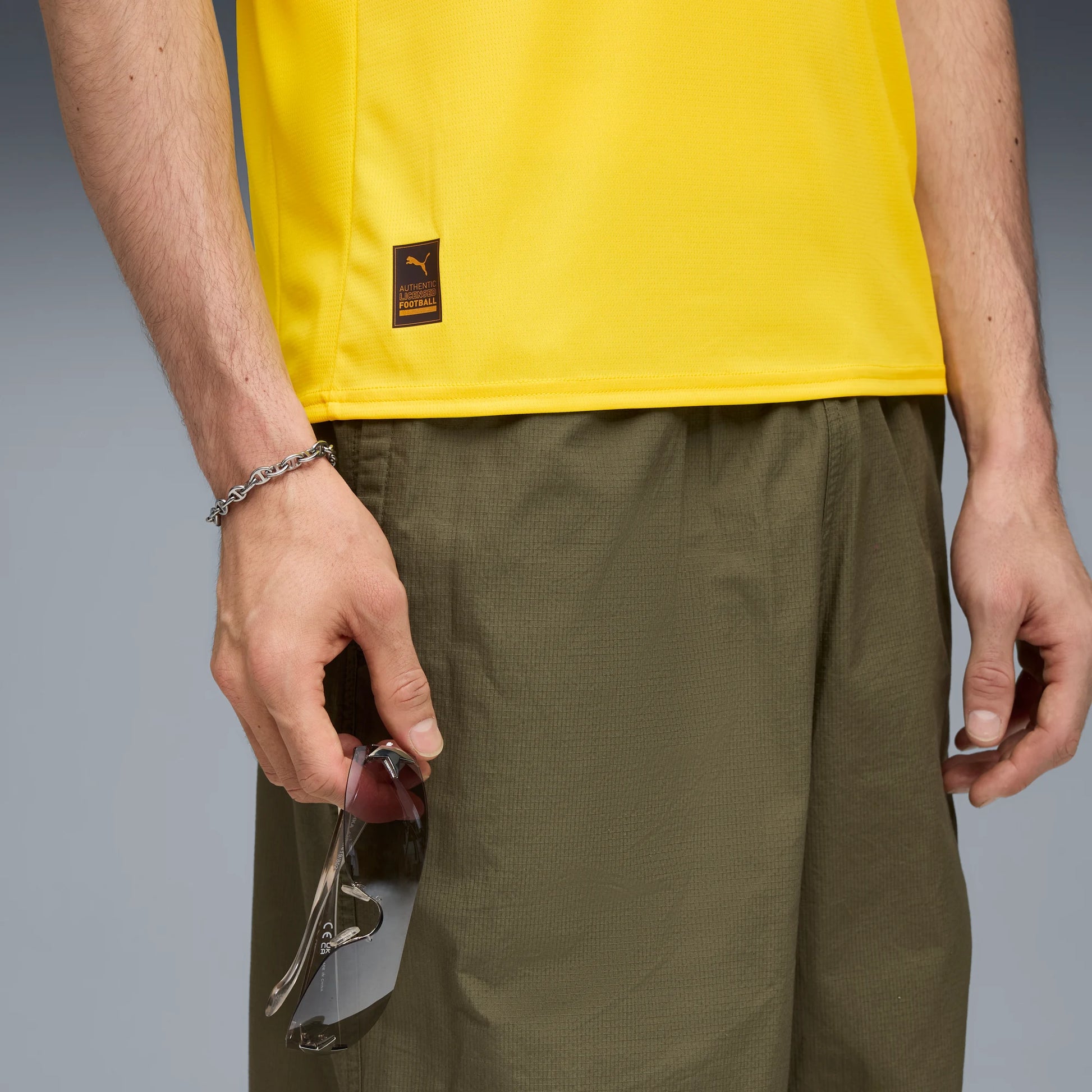 Puma 2025-26 Borussia Dortmund Men's Stadium Home Soccer Jersey (Detail 2)