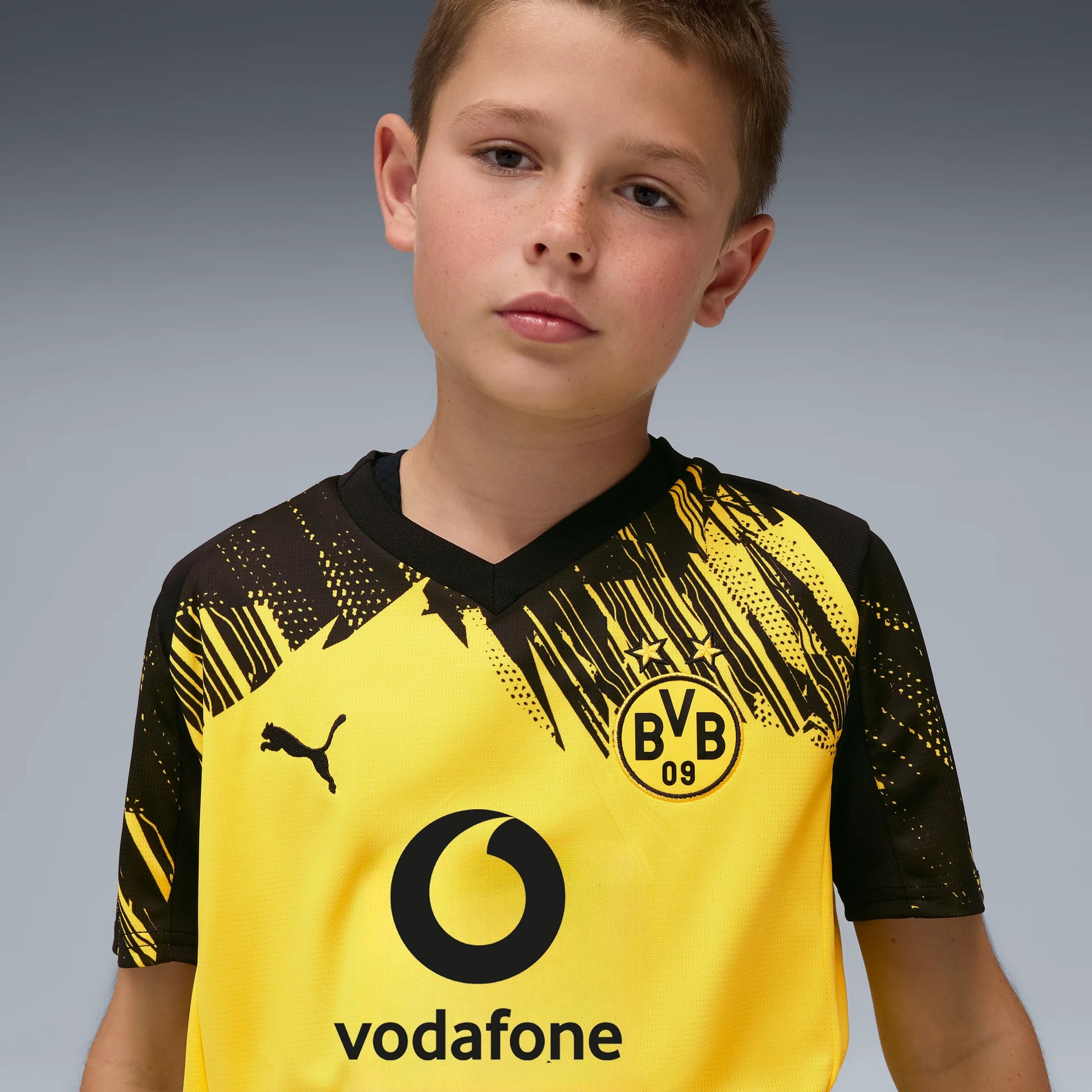 Puma 2025-26 Borussia Dortmund Youth Stadium Home Soccer Jersey (Detail 1)