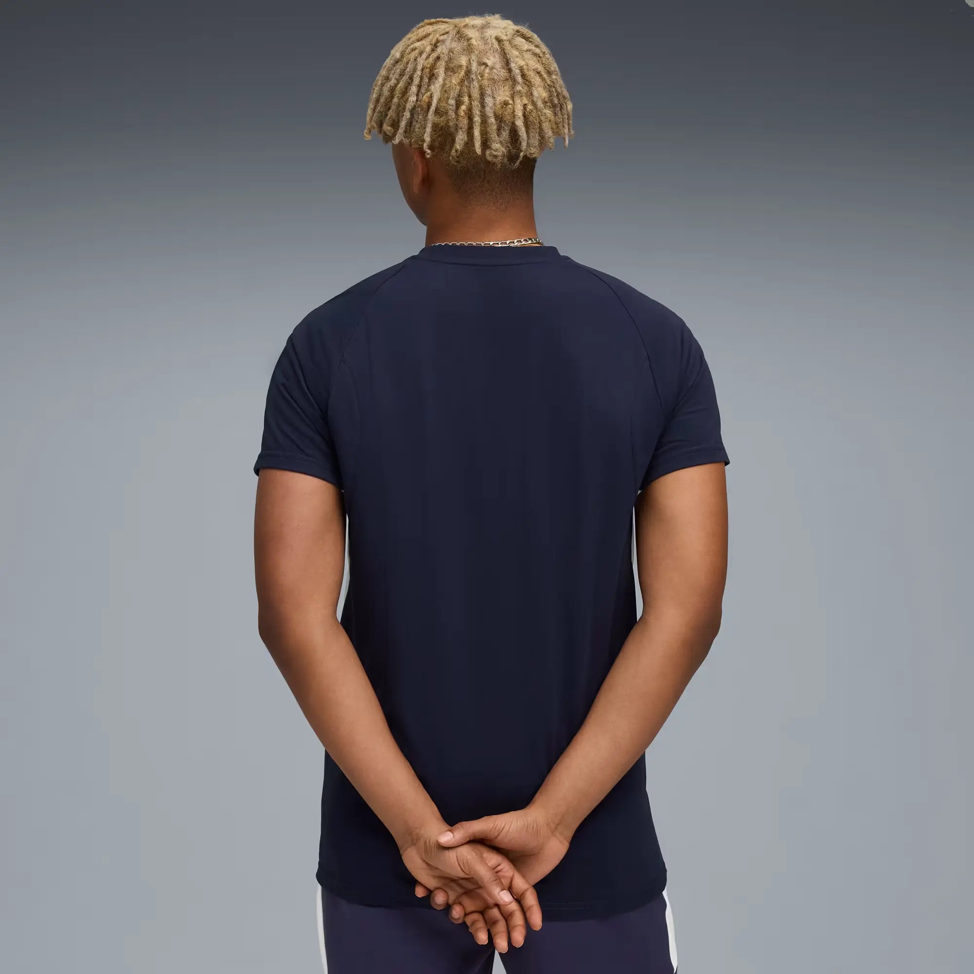 Puma 2025-26 Chivas Men's EVOSTRIPE Tee (Model - Back)