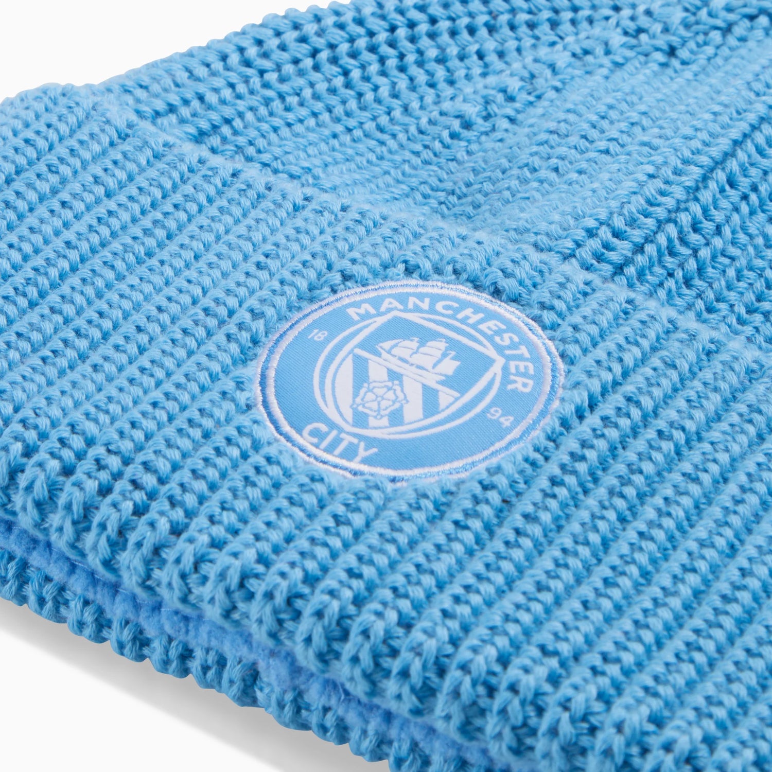 Puma 2025-26 Manchester City Essentials Beanie (Detail 1)