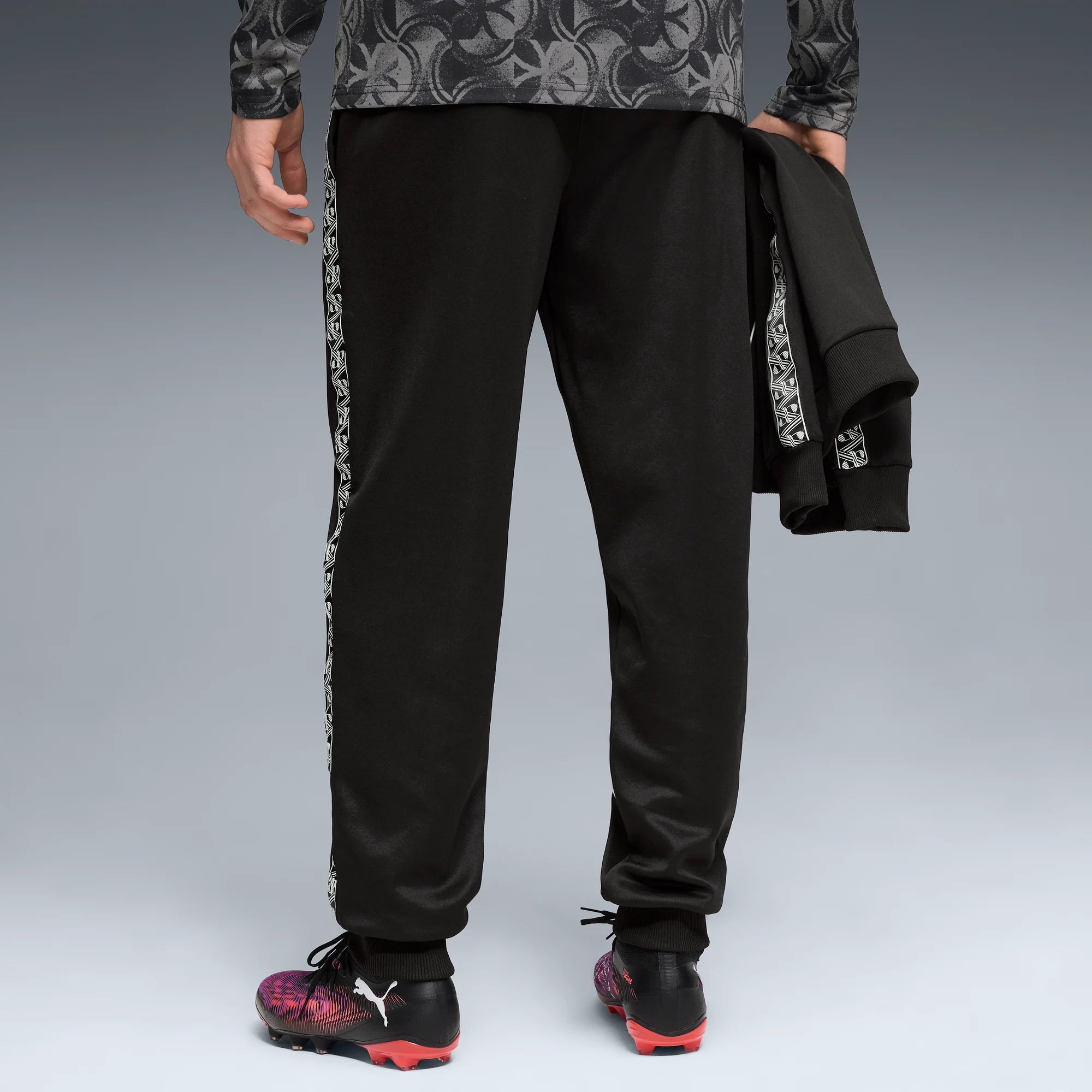 Puma 2025-26 Manchester City Men's KING Anthem Pants (Model - Back)