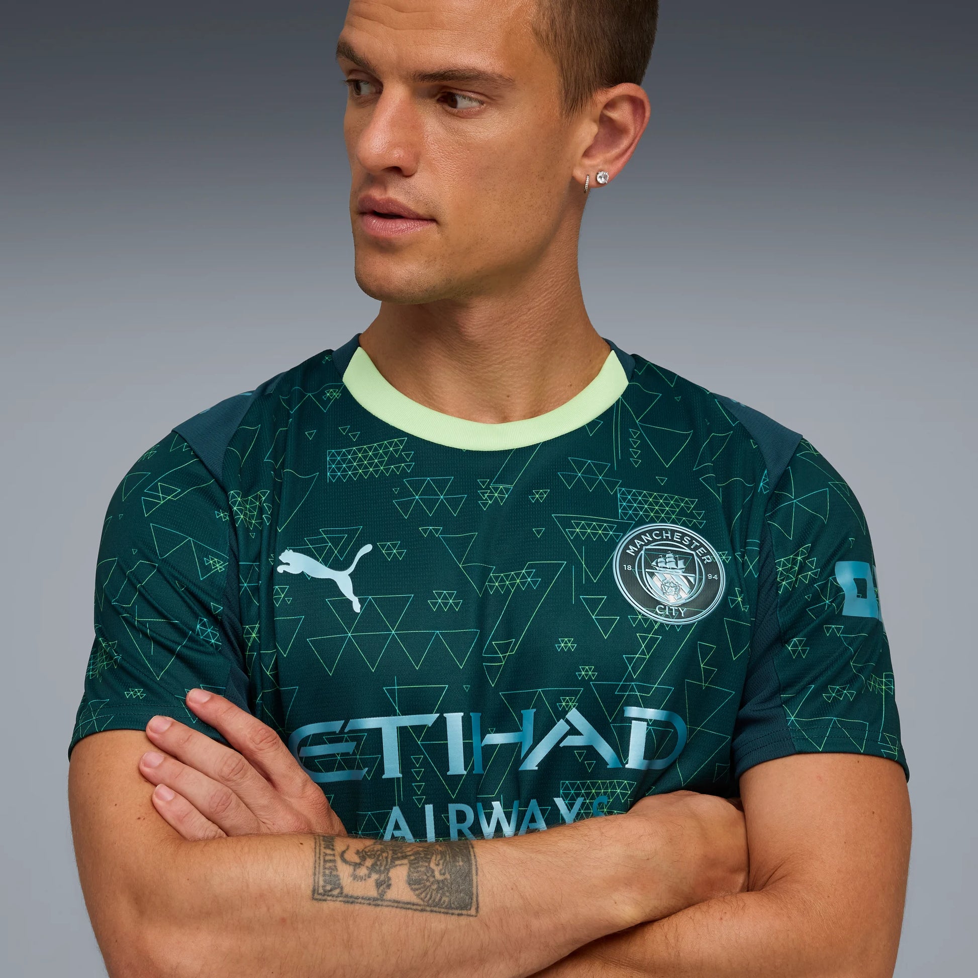 Puma 2025-26 Manchester City Men's Stadium Fourth Soccer Jersey (Detail 1)