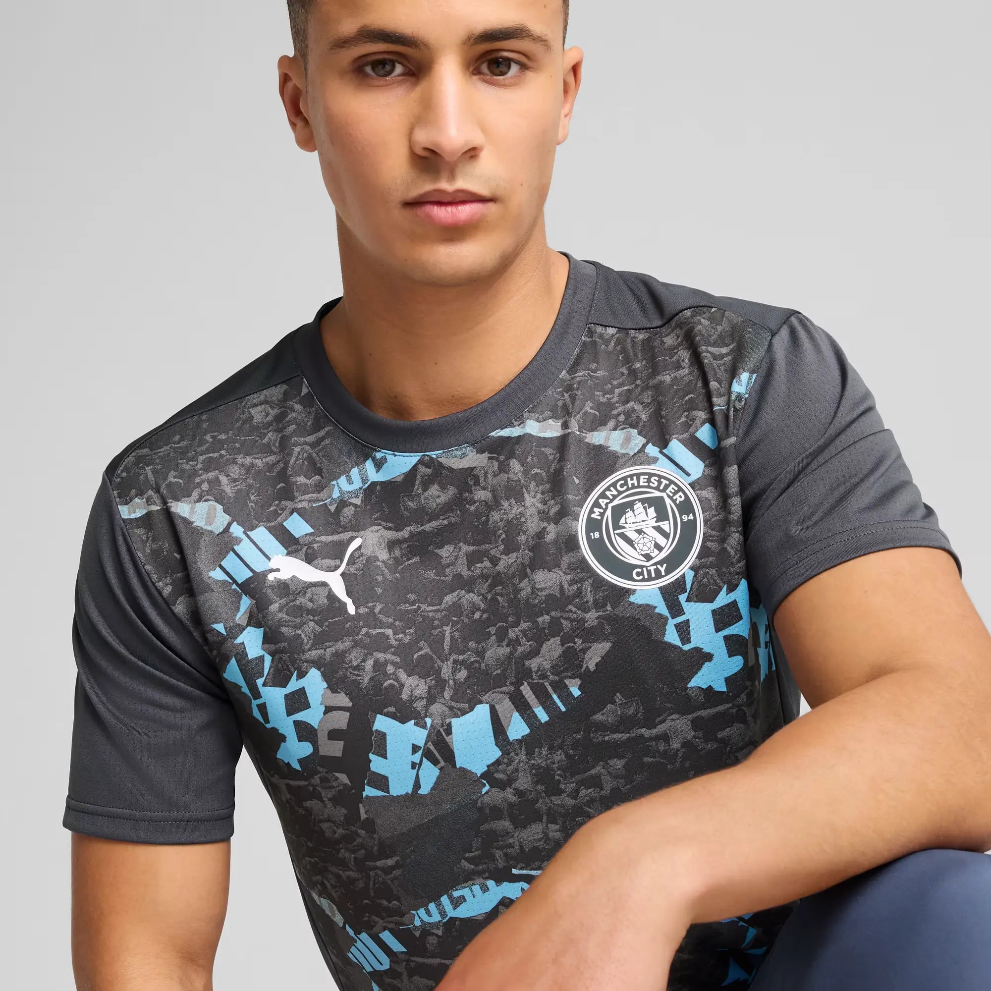 Puma 2025 Manchester City Men's Prematch SS Jersey (Detail 1)