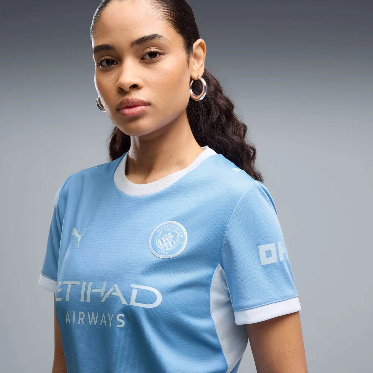 Puma 2026-27 Manchester City Women's Stadium Home Soccer Jersey (Detail 1)