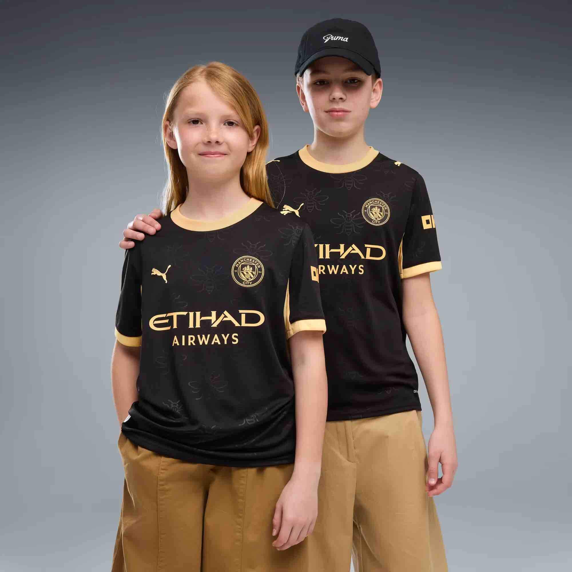 Puma 2026-27 Manchester City Youth Stadium Away Soccer Jersey (Models -Front)