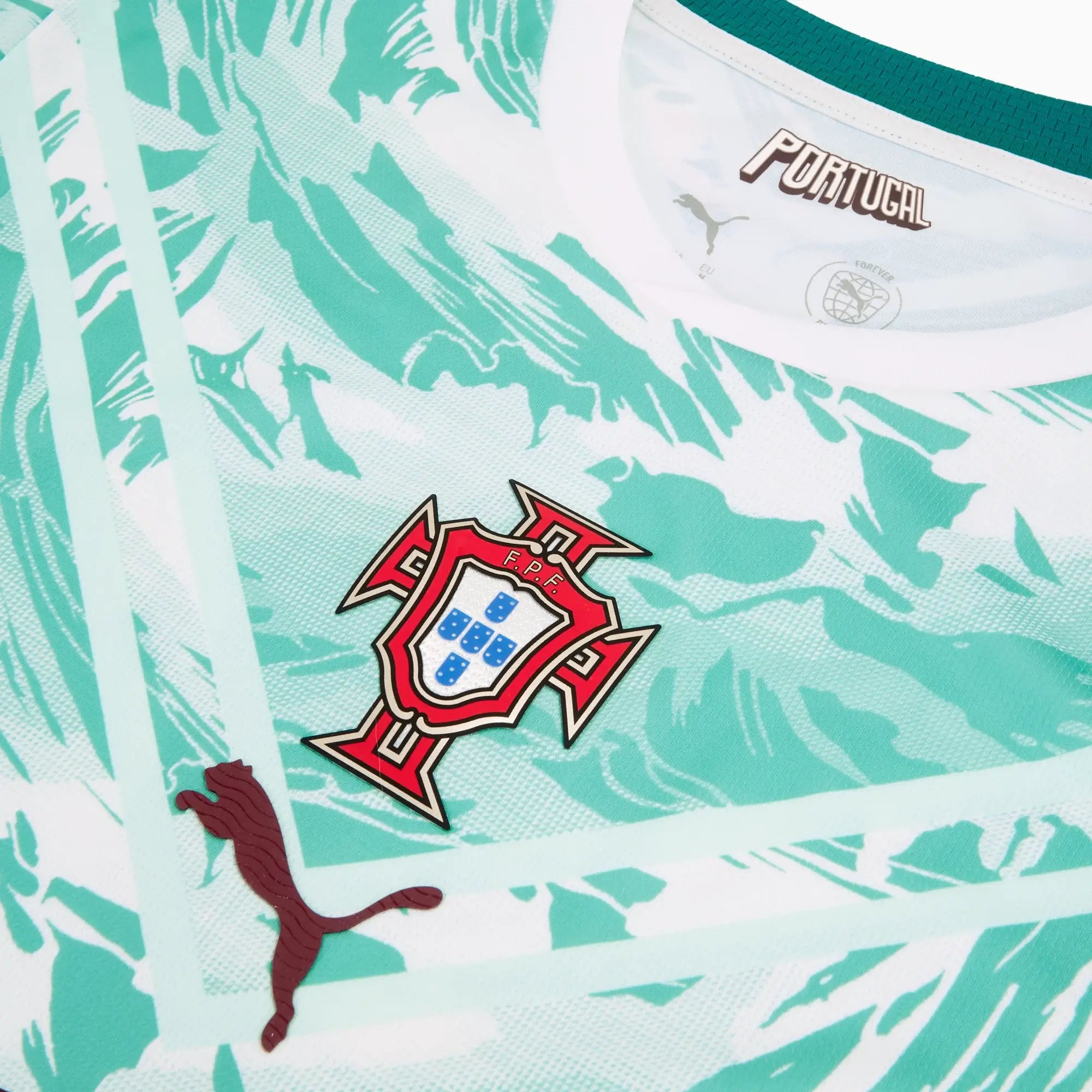 Puma 2026-27 Portugal Men's Stadium Away Ronaldo #7 Soccer Jersey (Detail 1)