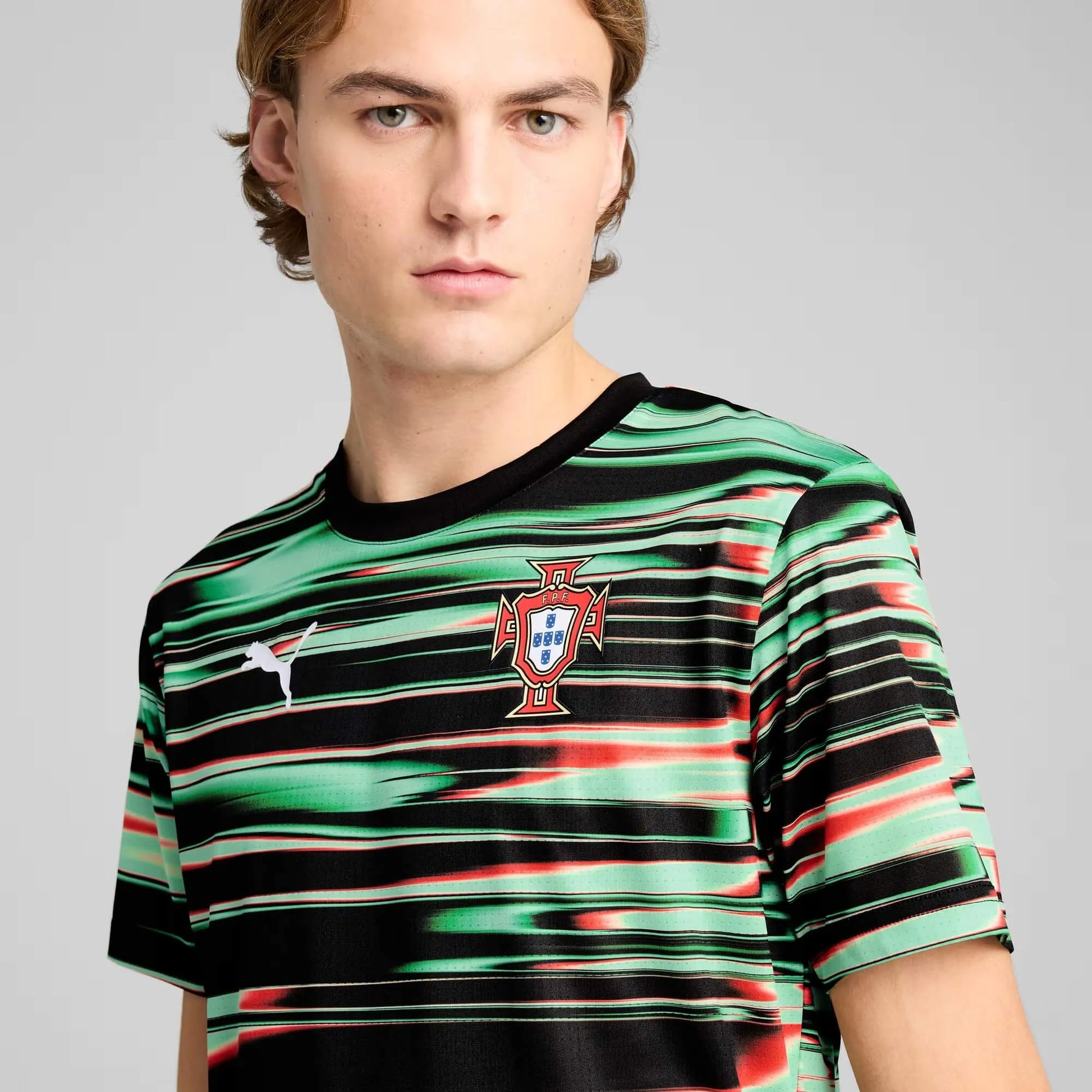 Puma 2025-26 Portugal Men's Pre-Match SS Jersey (Detail 1)