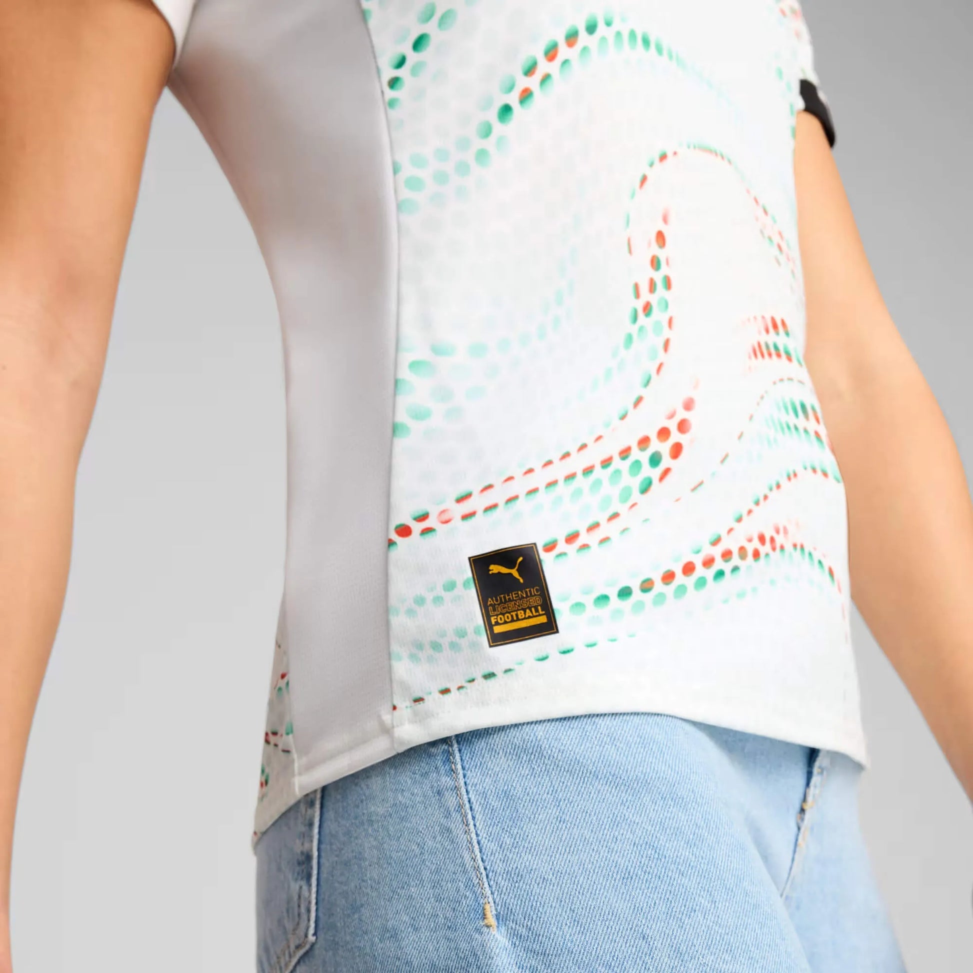 Puma 2025-26 Portugal Womens Stadium Away Jersey (Detail 2)