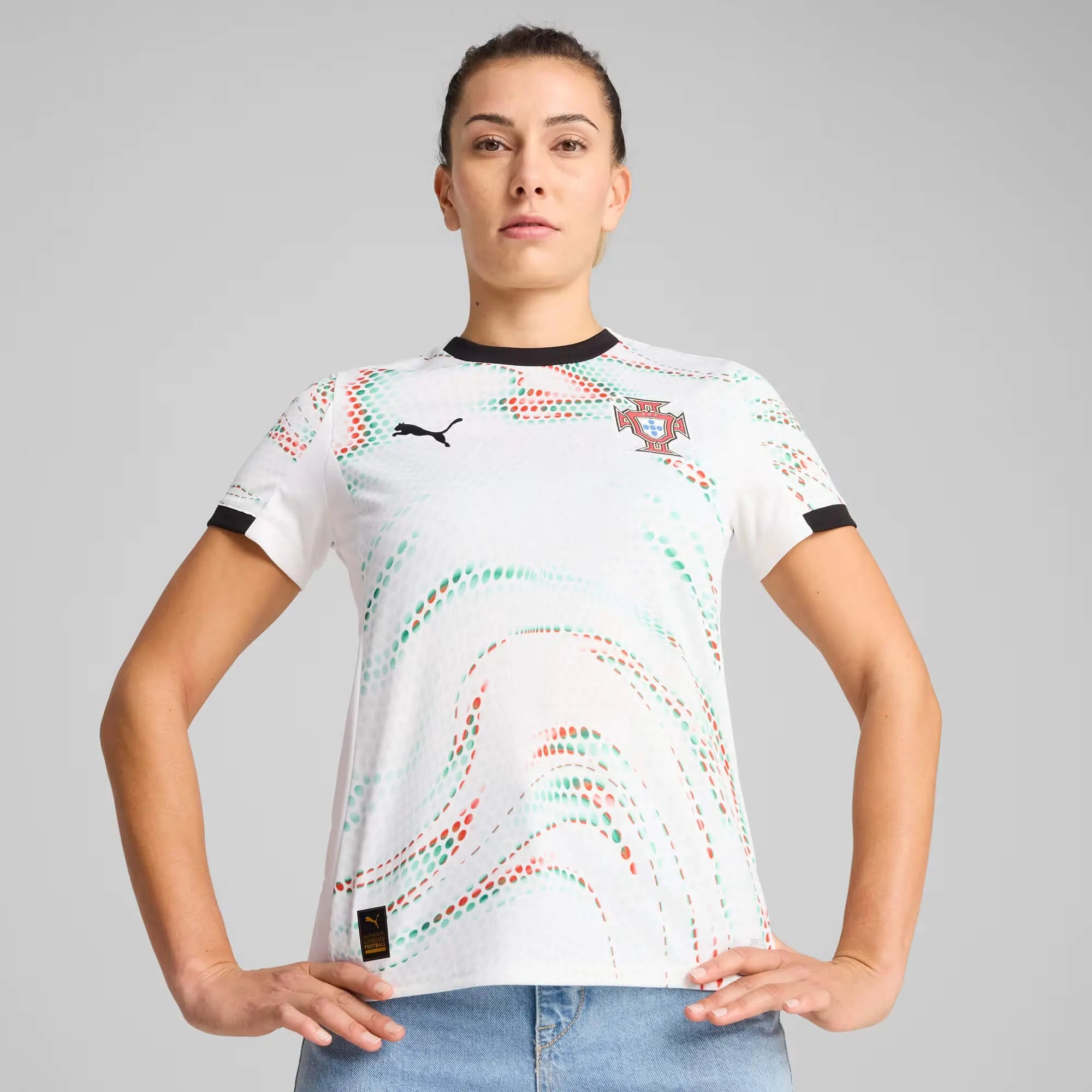 Puma 2025-26 Portugal Womens Stadium Away Jersey (Model - Front)