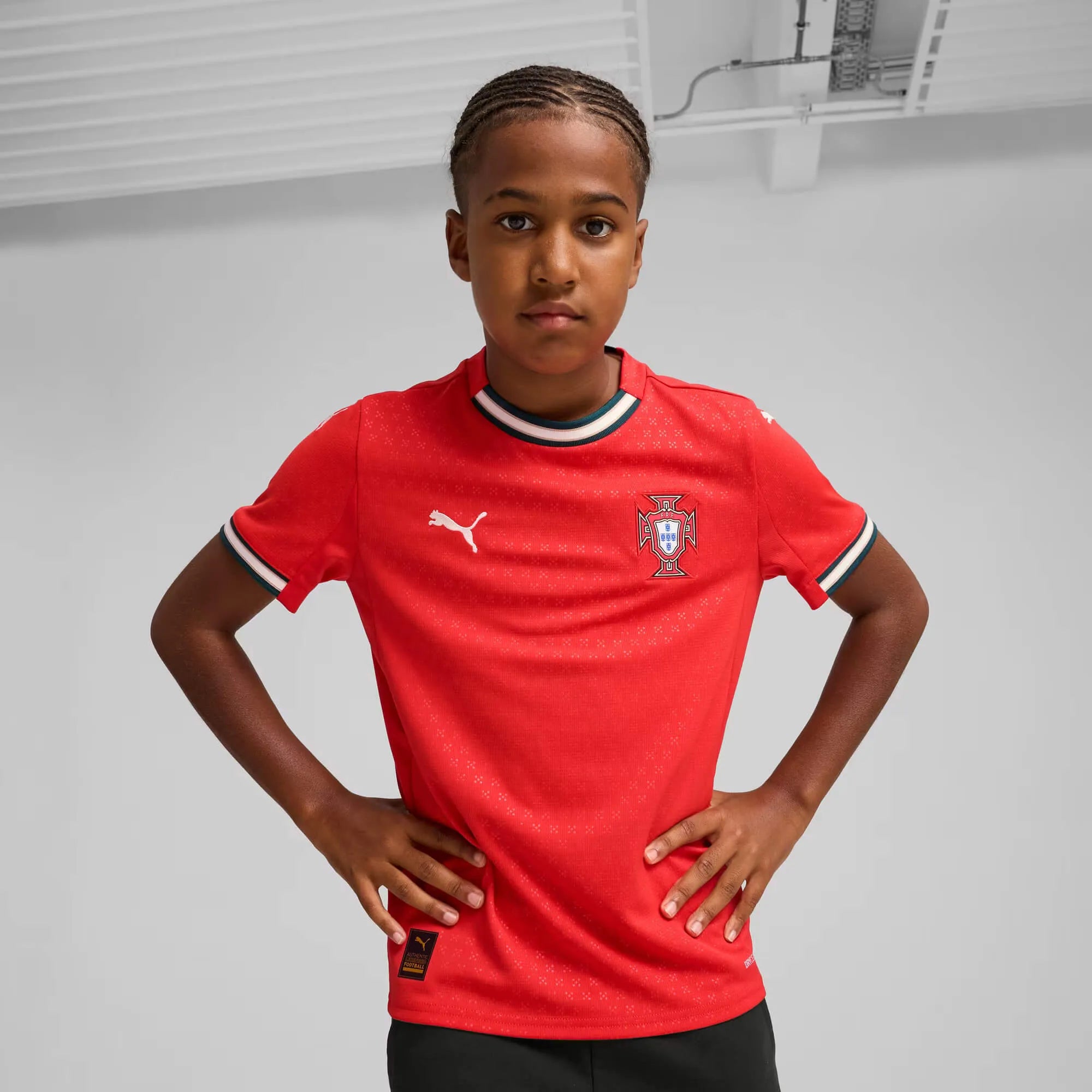 Puma 2025-26 Portugal Youth Stadium Home Jersey (Model - Front)