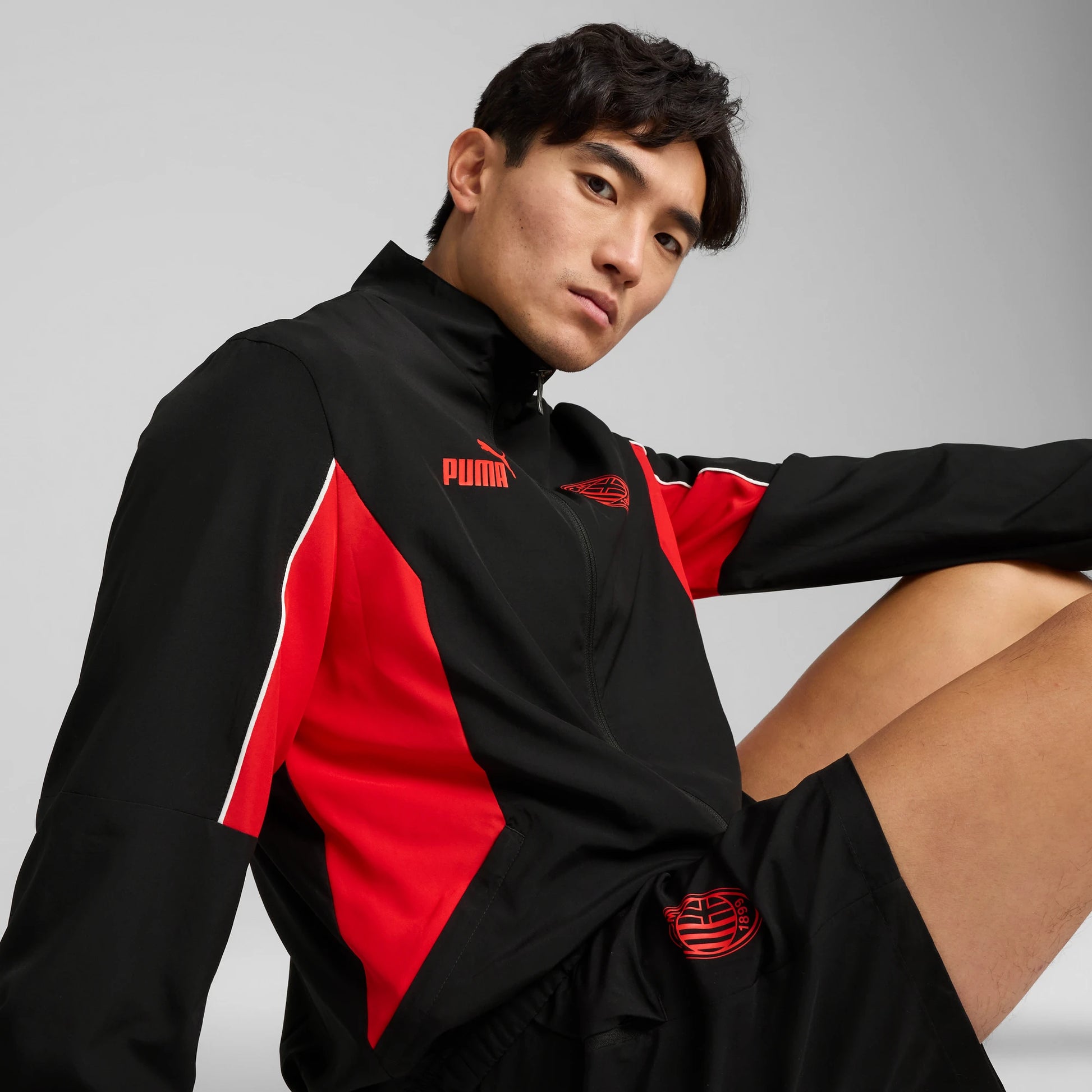 Puma 2025 AC Milan Men's ftblArchive Jacket (Detail 1)