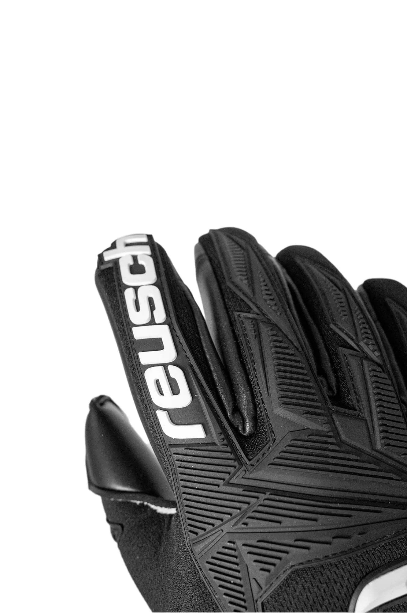 Reusch Attrakt Freegel Infinity Finger Support Goalkeeper Gloves (Detail 2)