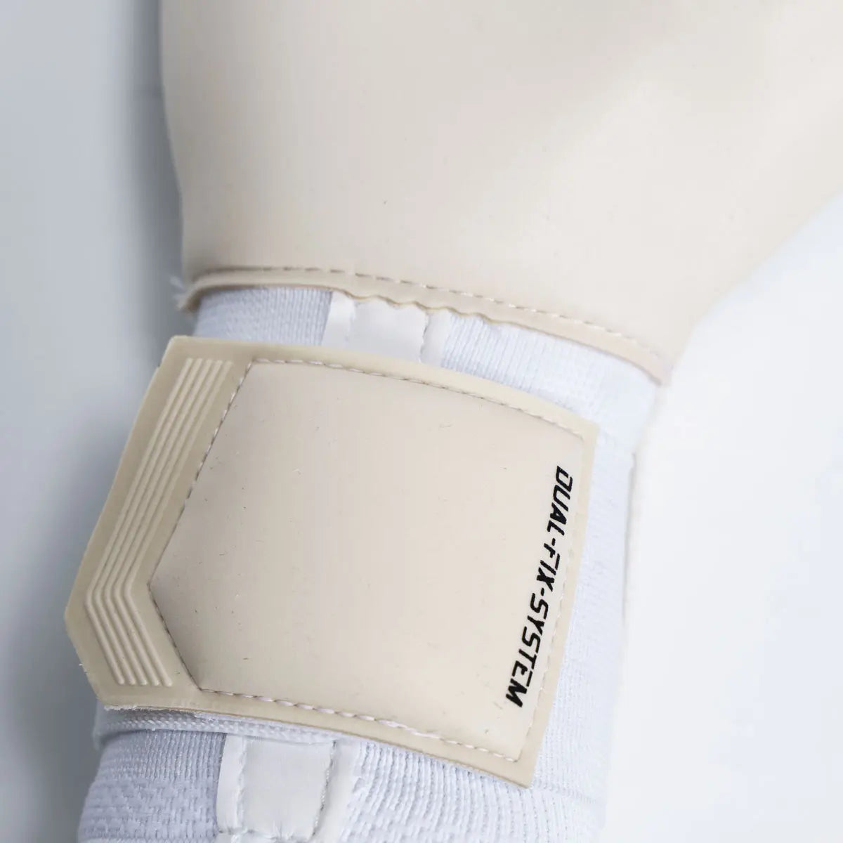 Uhlsport Cybertec Absolutgrip SC Goalkeeper Gloves (Detail 5)