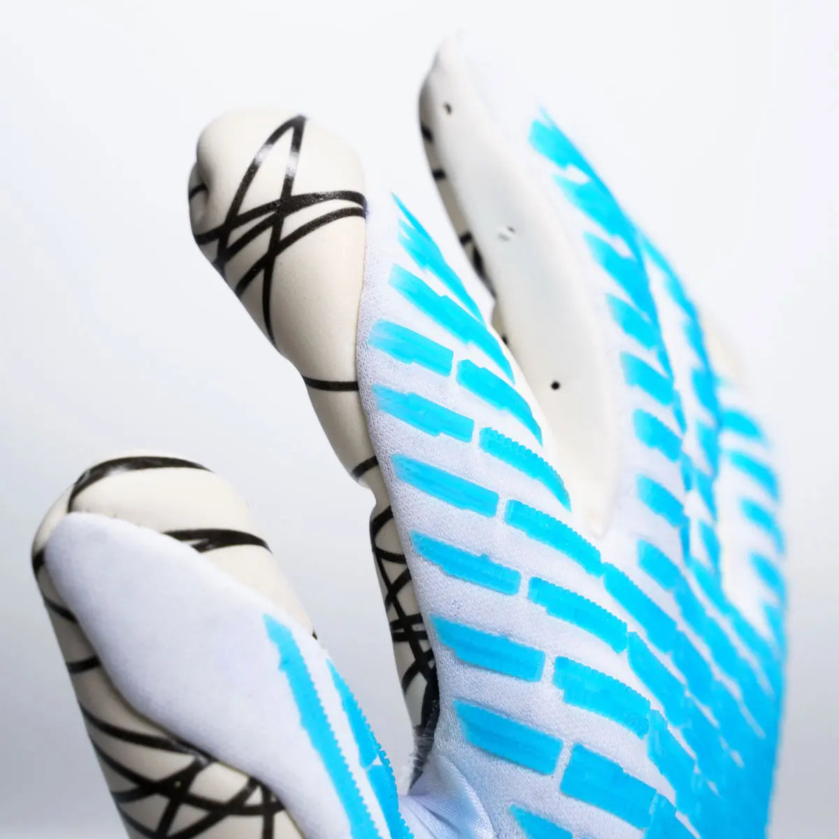 Uhlsport Cybertec Ultragrip HN Goalkeeper Gloves (Detail 3)