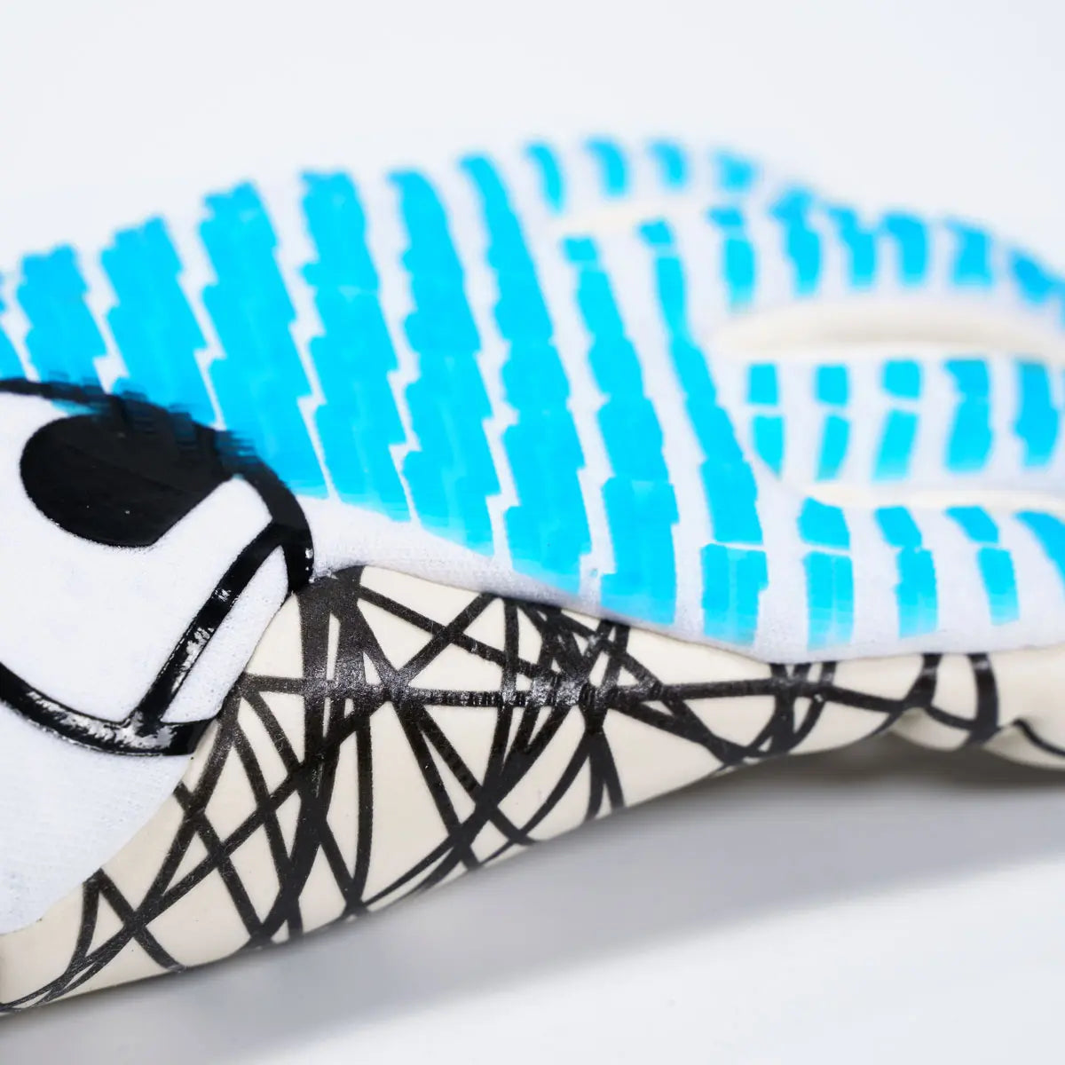 Uhlsport Cybertec Ultragrip HN Goalkeeper Gloves (Detail 4)