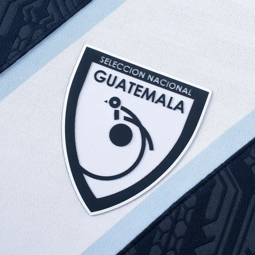 Umbro 2025-2026 Guatemala Men's Away Long-Sleeve Soccer Jersey (Detail 1)
