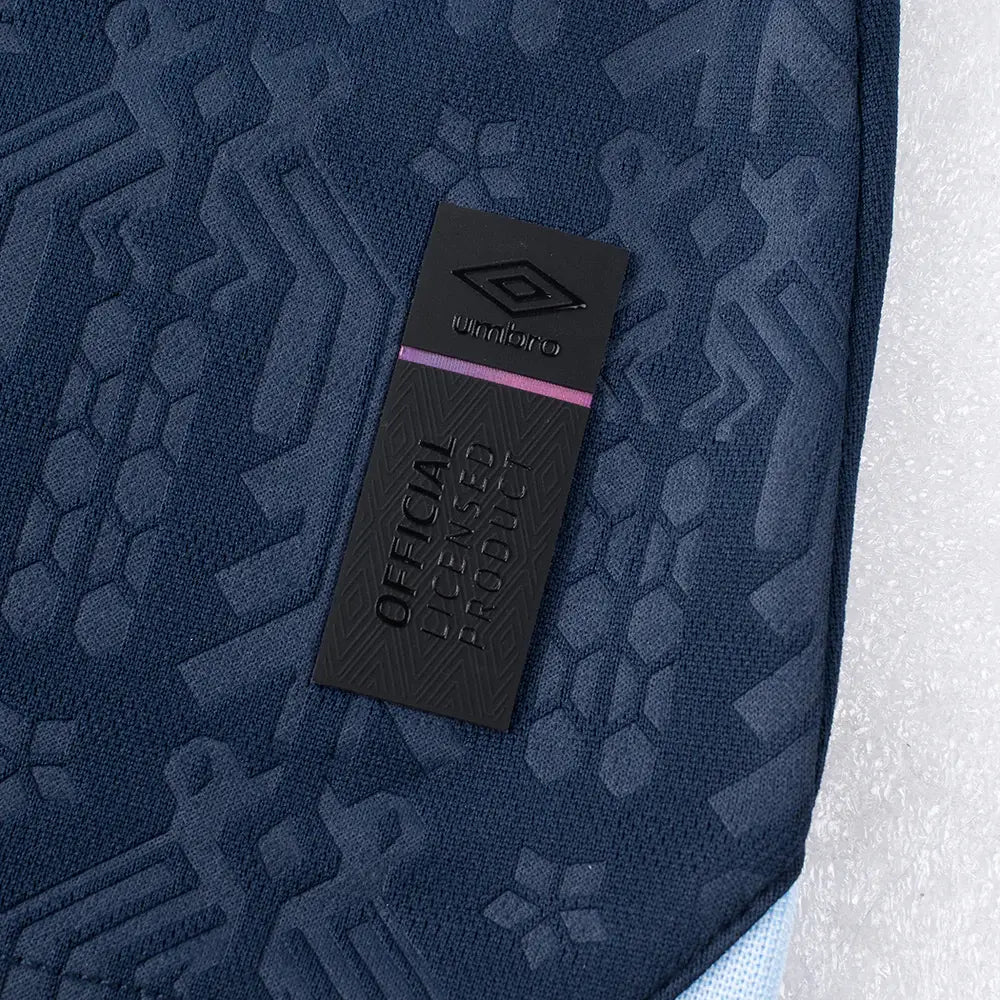 Umbro 2025-2026 Guatemala Men's Away Long-Sleeve Soccer Jersey (Detail 4)