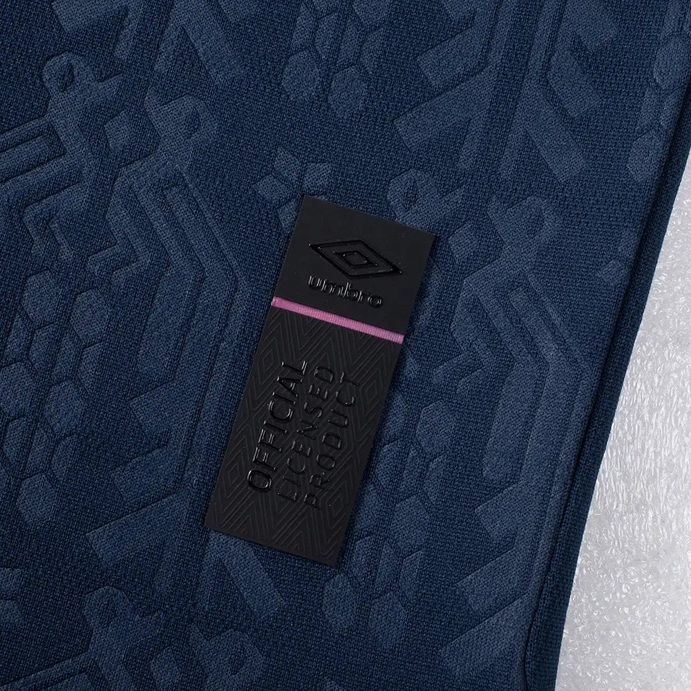 Umbro 2025-2026 Guatemala Men's Away Soccer Jersey (Detail 5)