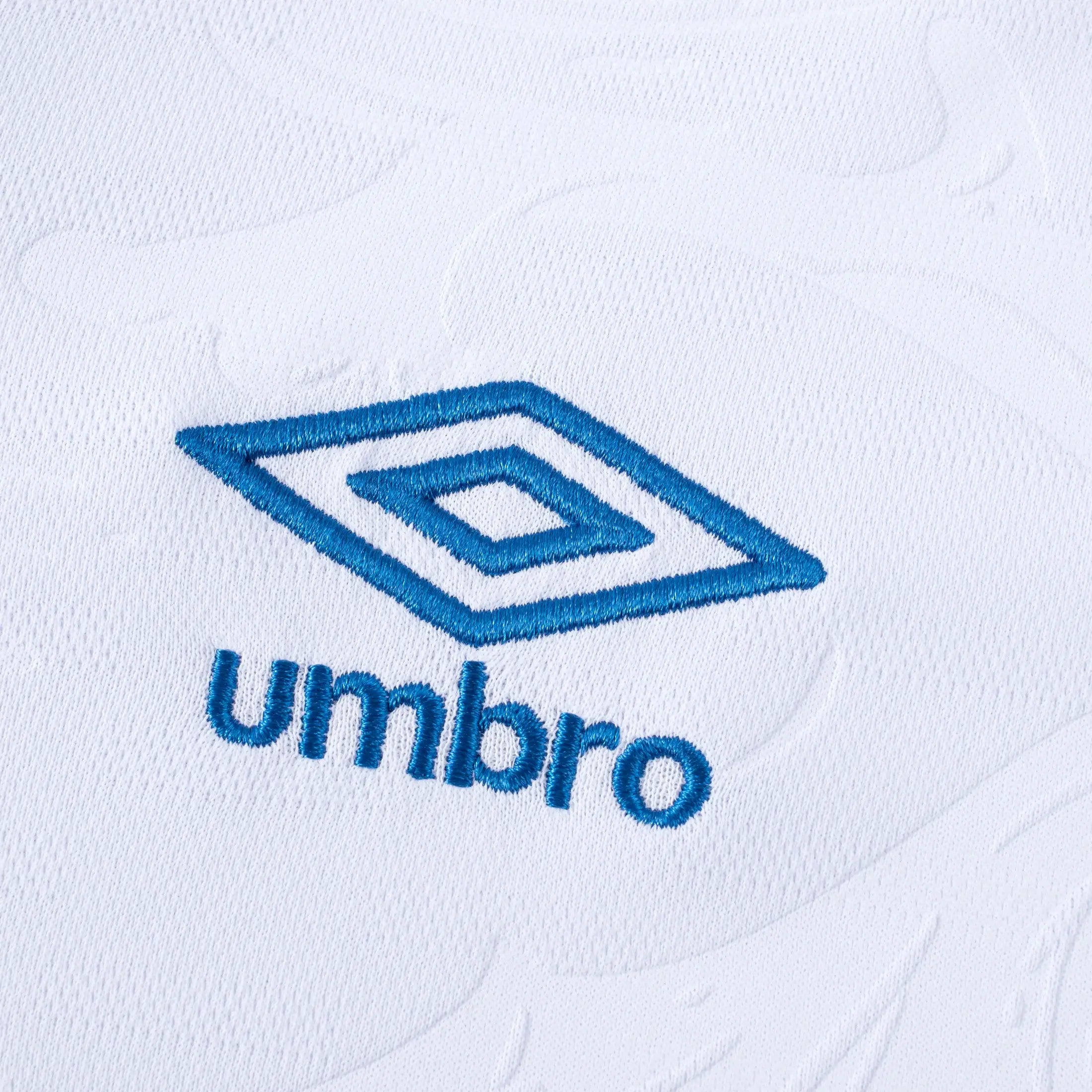 Umbro 2025-26 El Salvador Men's Stadium Away Long-Sleeve Soccer Jersey (Detail 2)