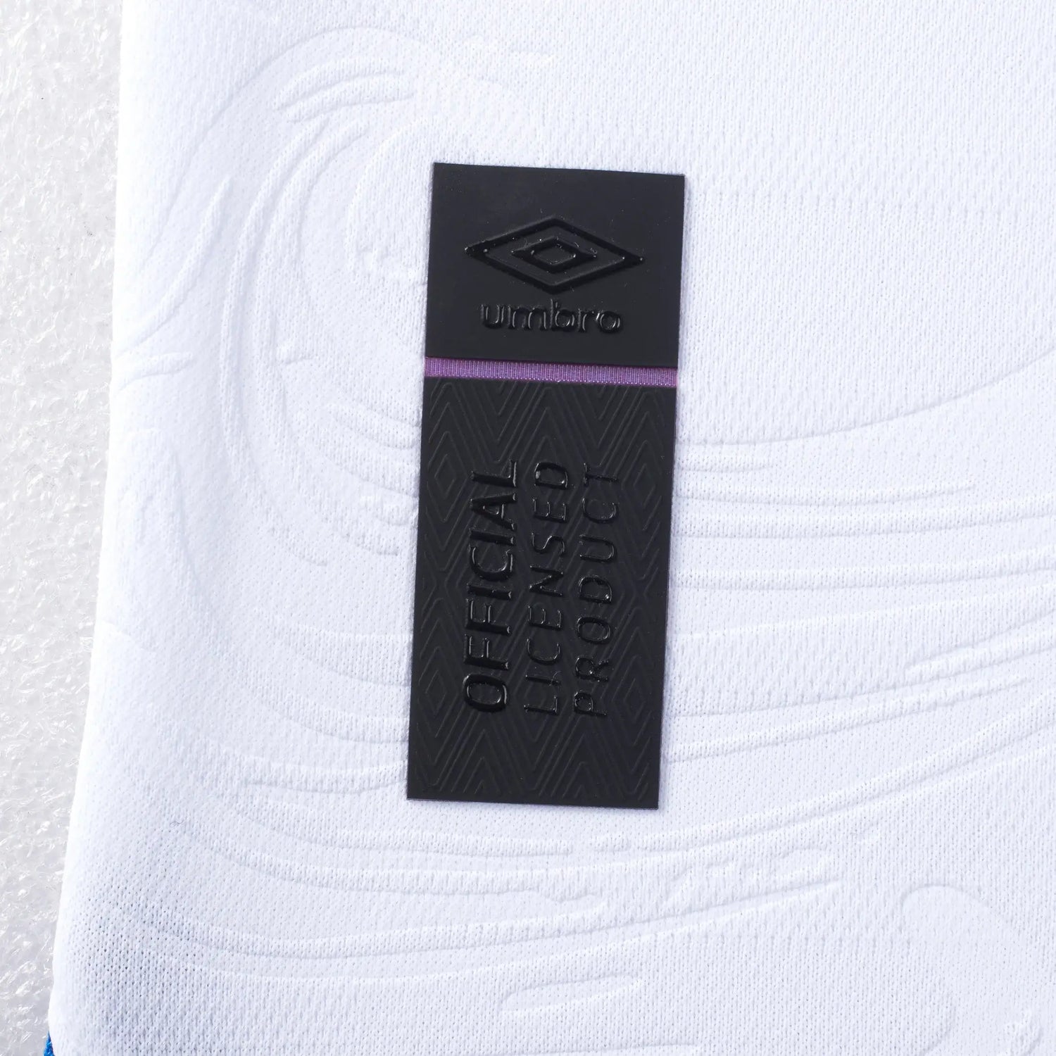 Umbro 2025-26 El Salvador Men's Stadium Away Soccer Jersey (Detail 3)