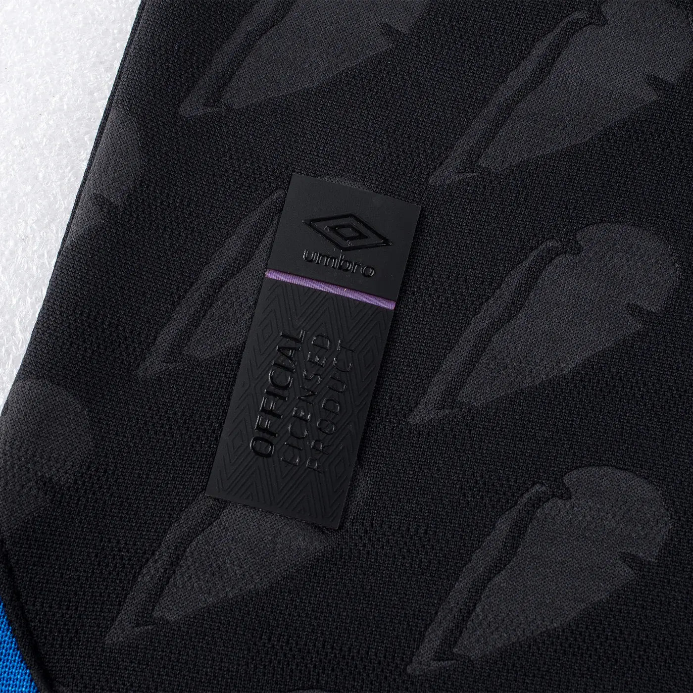Umbro 2025-26 El Salvador Men's Stadium Third Soccer Jersey (Detail 4)
