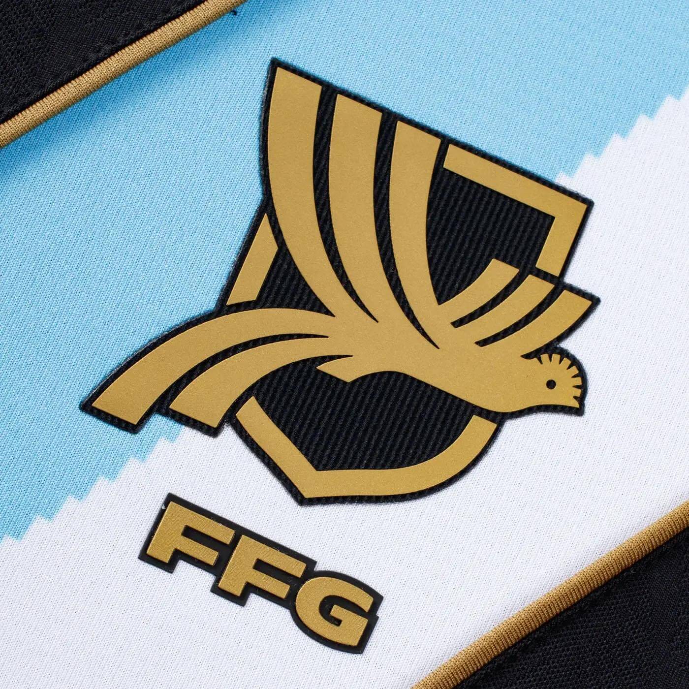 Umbro 2026-27 Guatemala Men's Authentic Away Long-Sleeve Soccer Jersey (Detail 1)