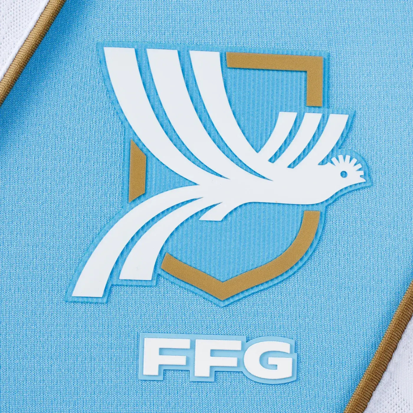 Umbro 2026-27 Guatemala Men's Authentic Home Long-Sleeve Soccer Jersey (Detail 2)