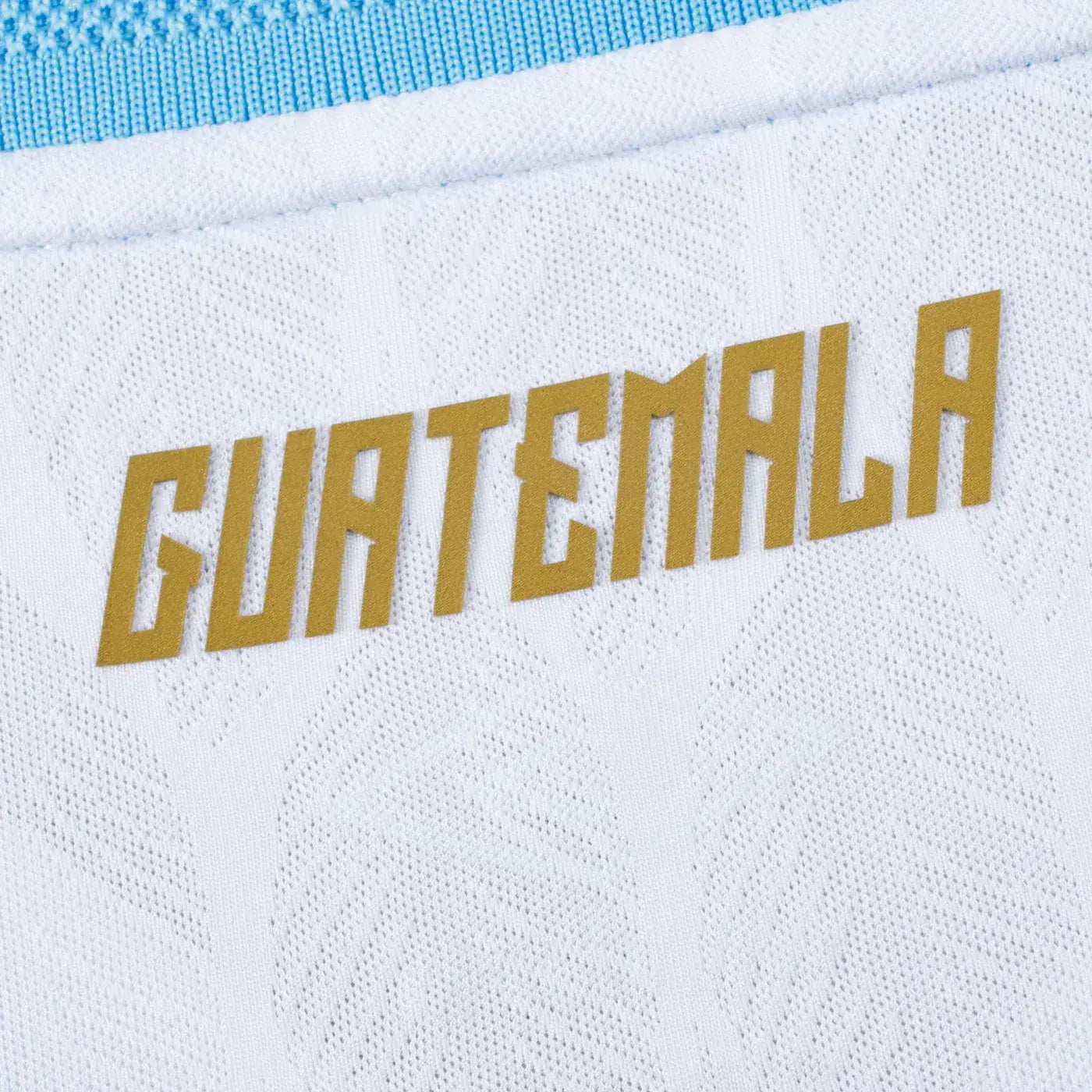 Umbro 2026-27 Guatemala Men's Authentic Home Long-Sleeve Soccer Jersey (Detail 4)
