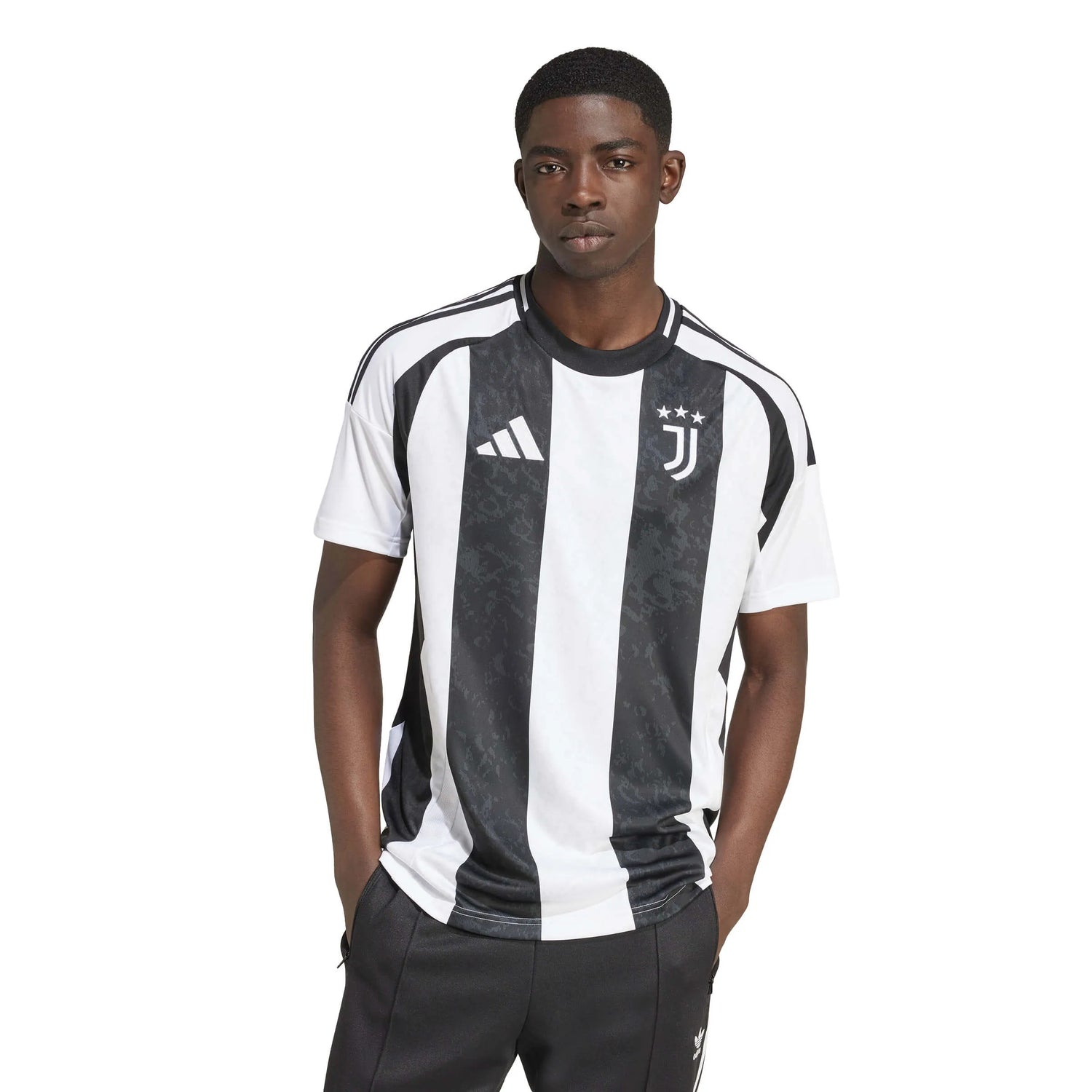 adidas 2024-25 Juventus Men's Stadium Home Jersey (Model - Front)