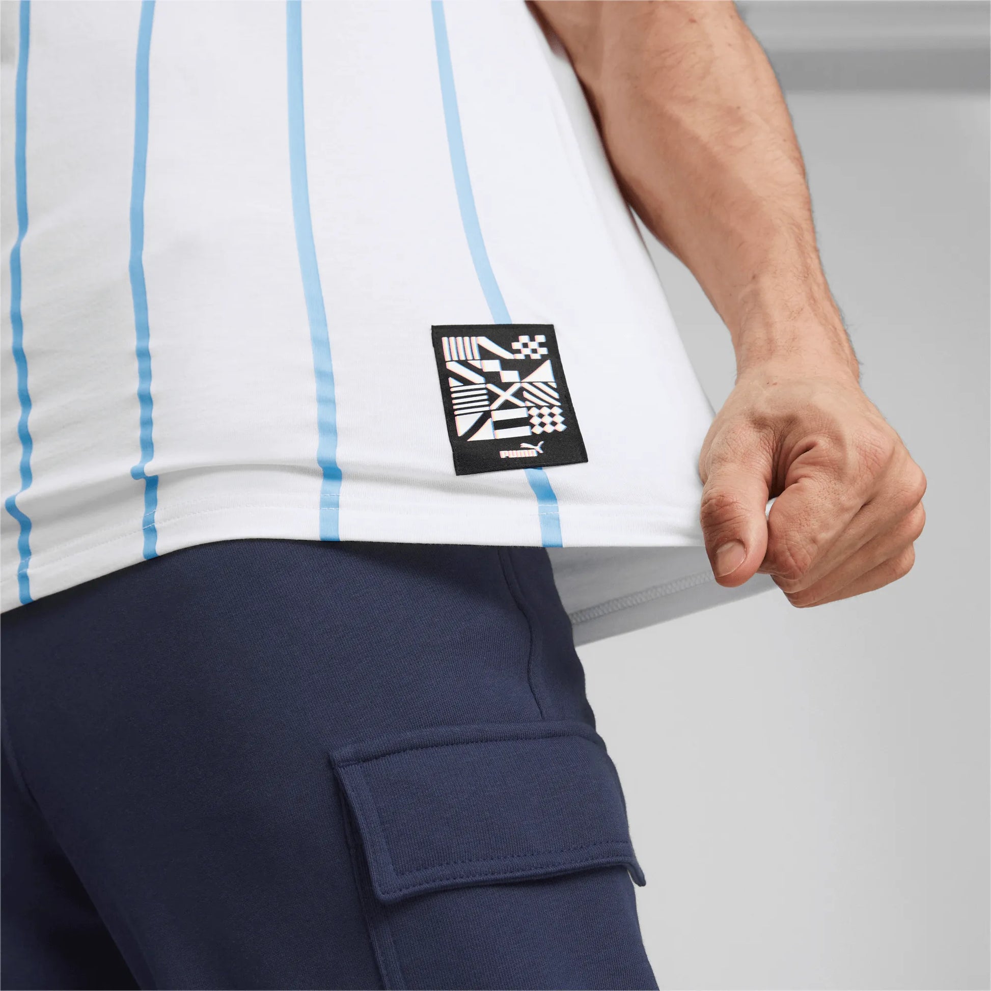 Puma 2022-23 Manchester City FtblCulture Tee - White-Light Blue (Detail 2)