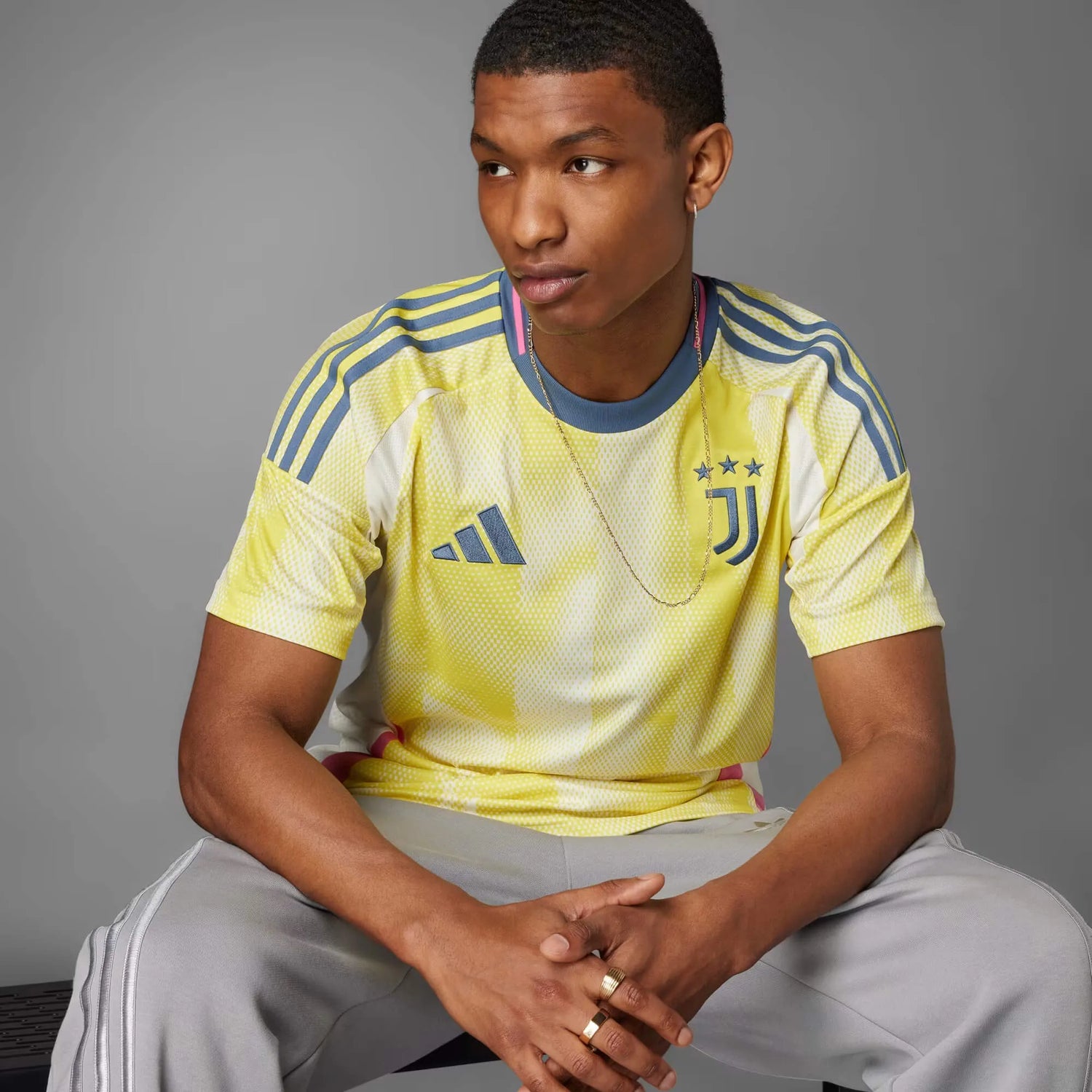 adidas 2024-25 Juventus Men's Stadium Away Jersey (Detail 1)