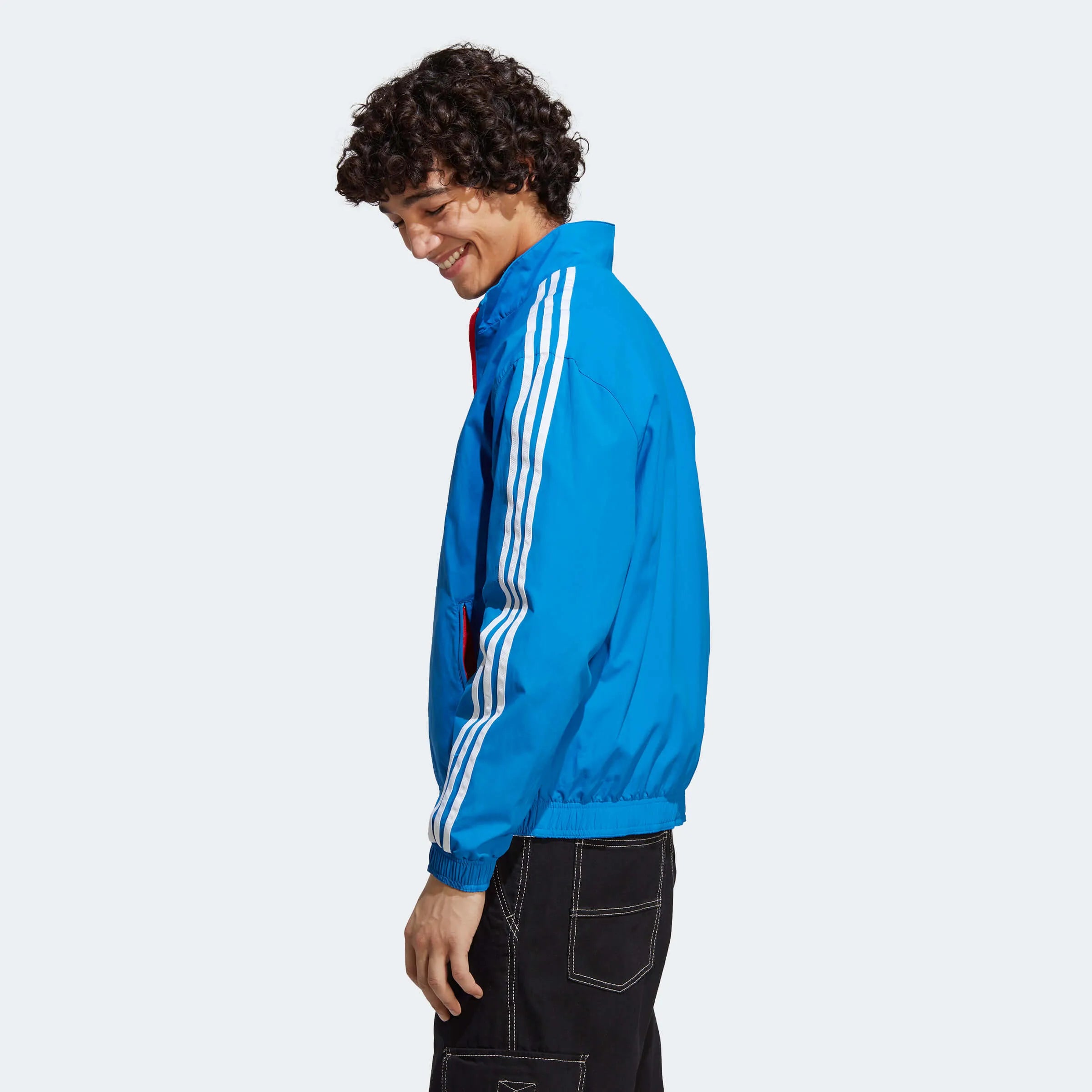 adidas 2023 FC Bayern Munich Reversible Anthem Jacket - Bright Royal-Red (Model - Side)