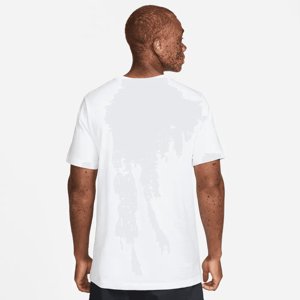 Nike 2022-23 England Graphic Tee (Model - Back)