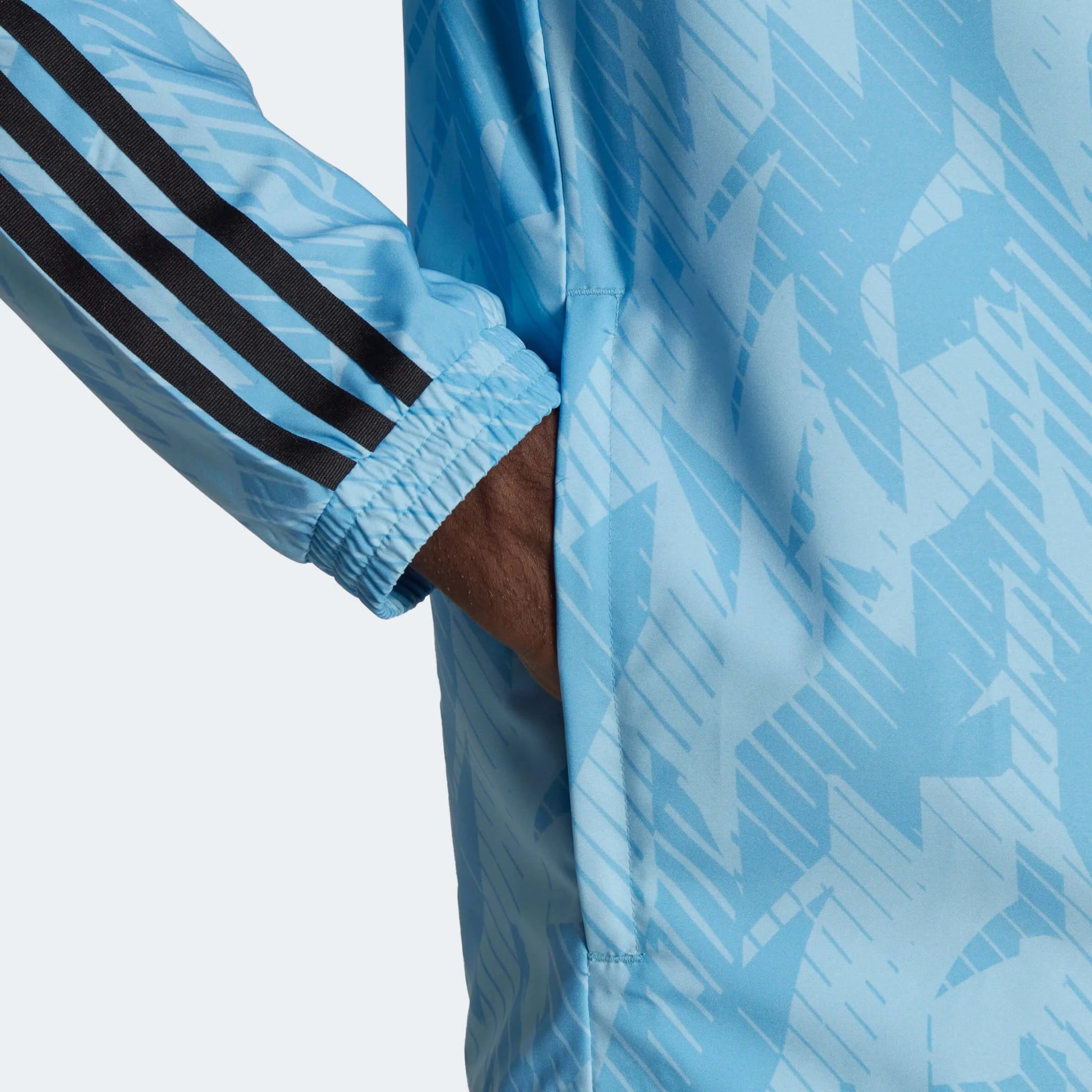 adidas 2022-23 Argentina DNA Windbreaker- Clear Blue-Light Blue