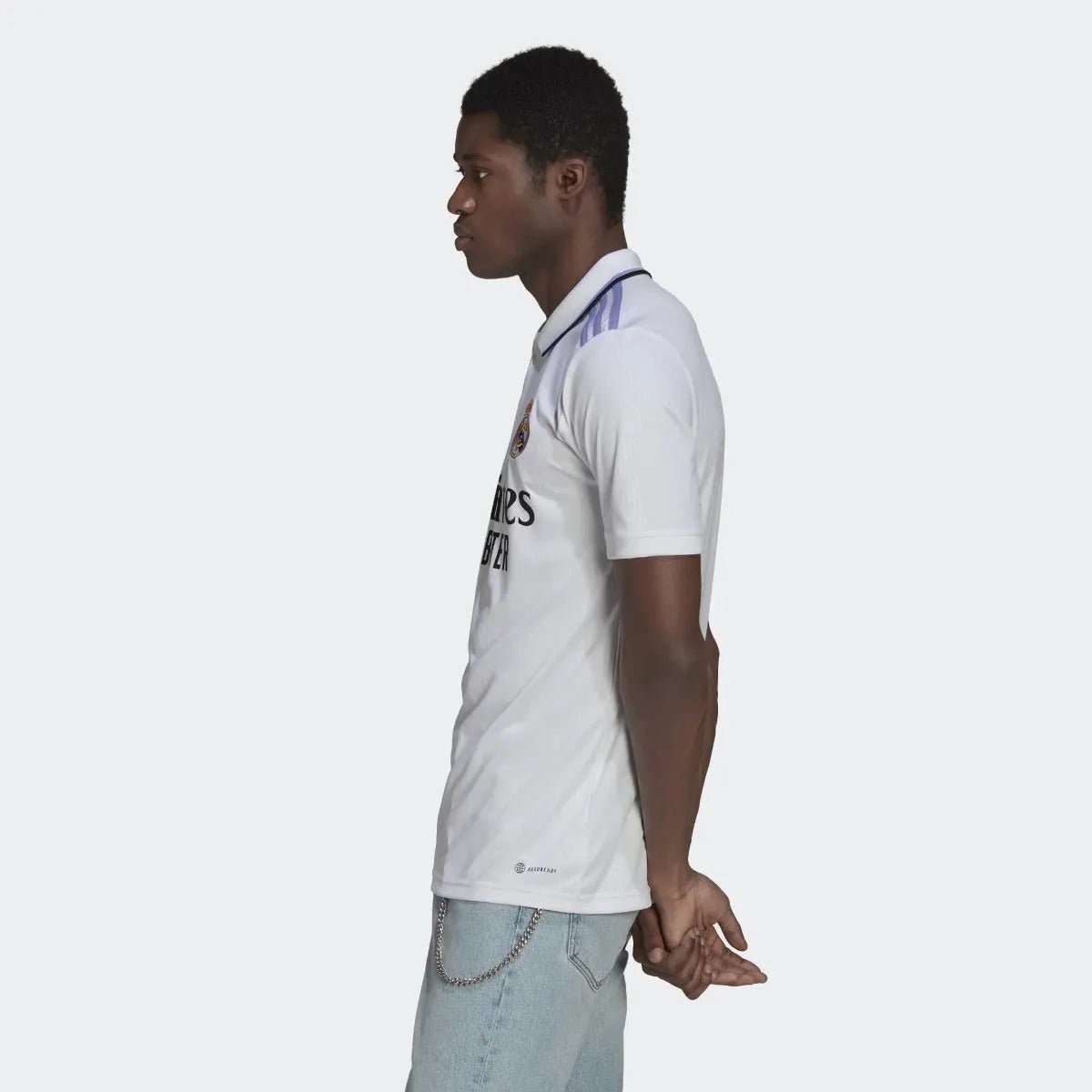 adidas 2022-23 Real Madrid Home Jersey - White (Model - Side)