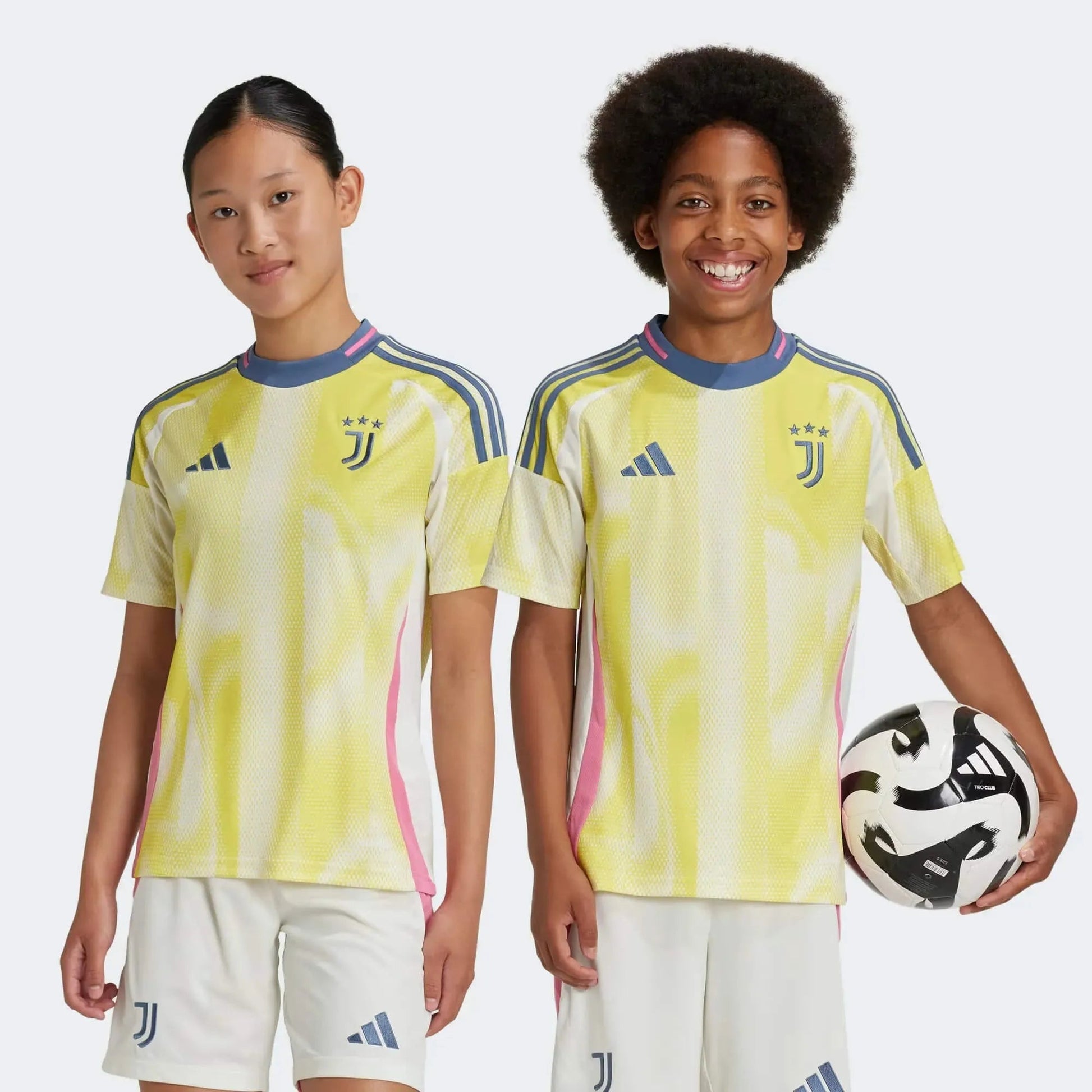 adidas 2024-25 Juventus Youth Stadium Away Jersey (Models - Front)