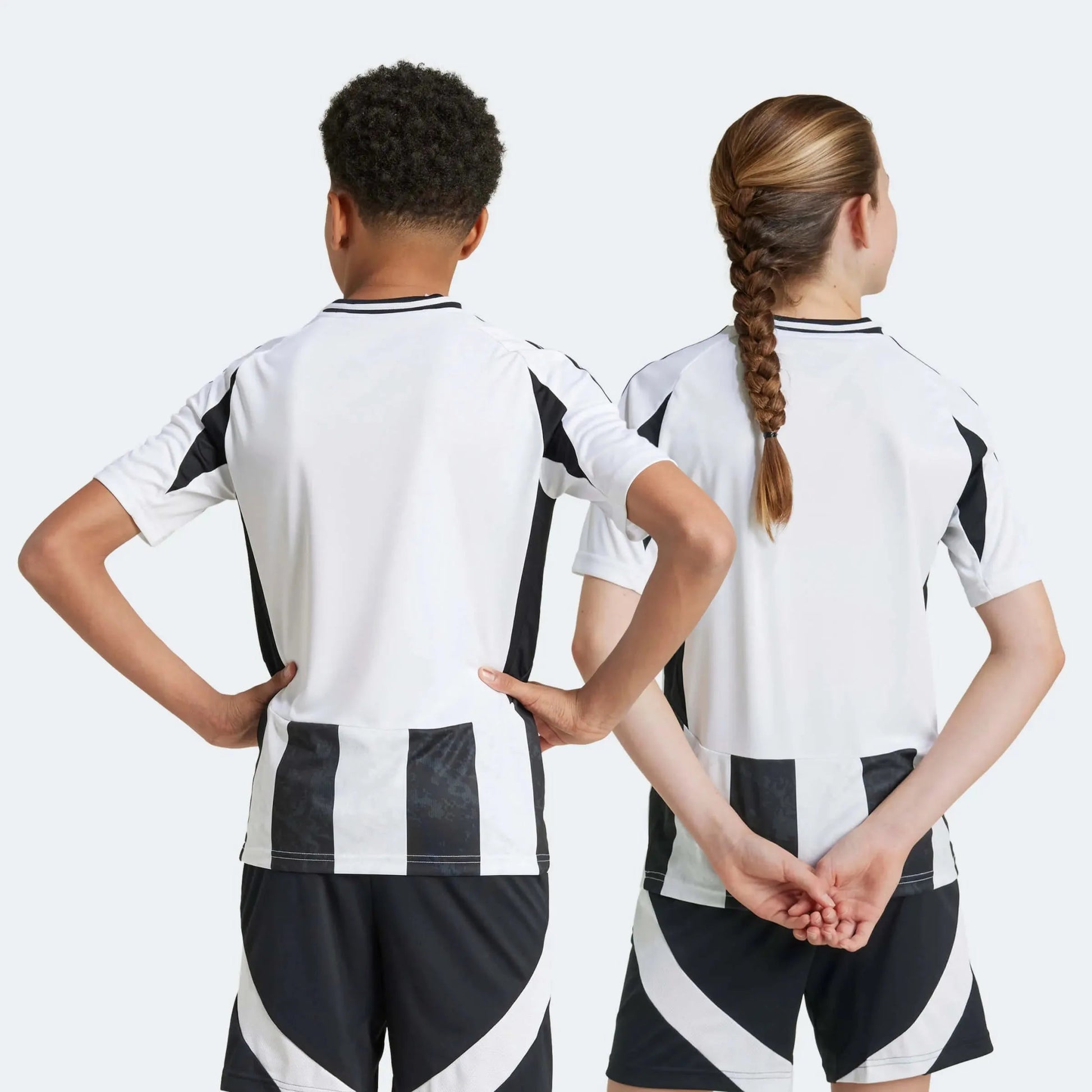 adidas 2024-25 Juventus Youth Stadium Home Jersey (Models - Back)