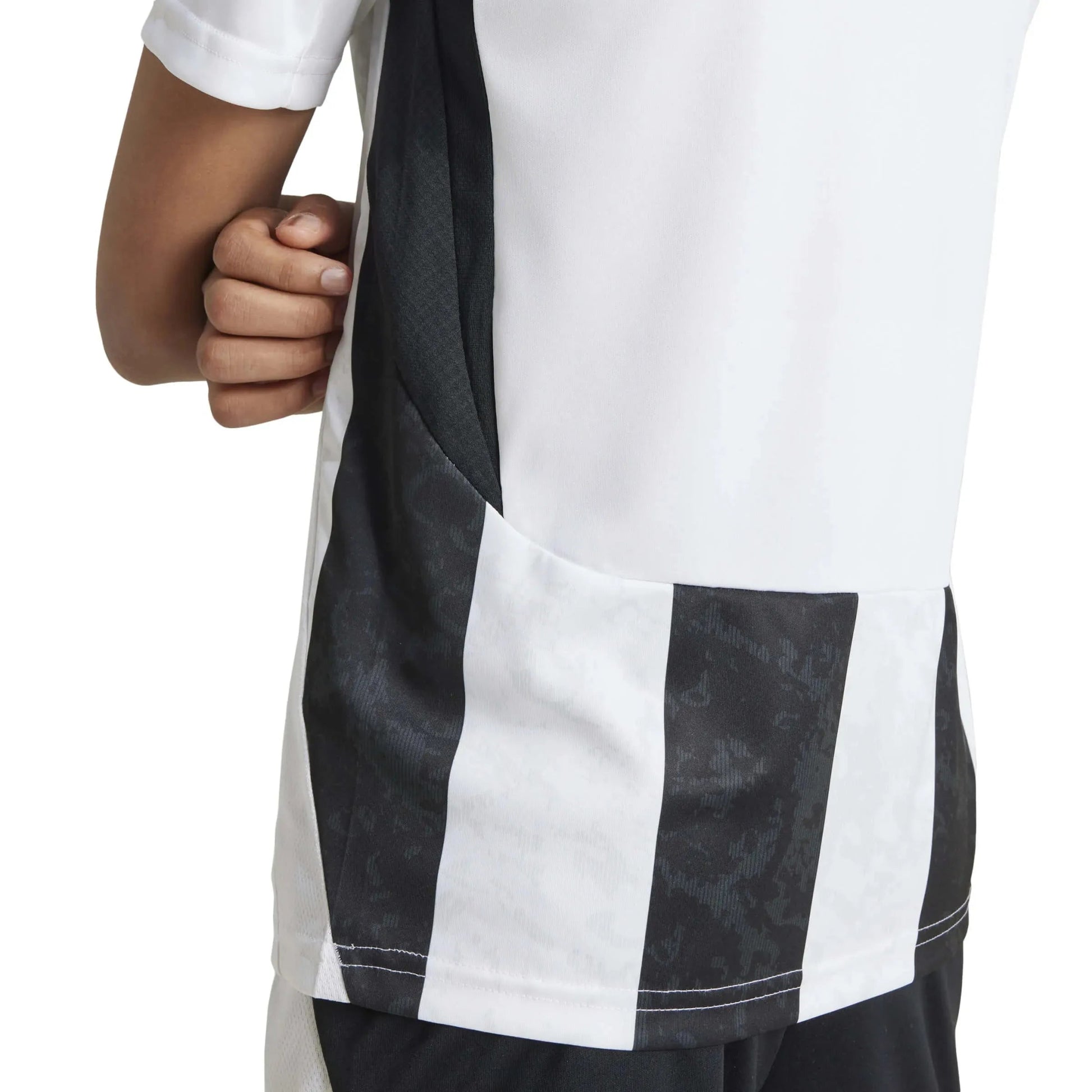 adidas 2024-25 Juventus Youth Stadium Home Jersey (Detail 2)