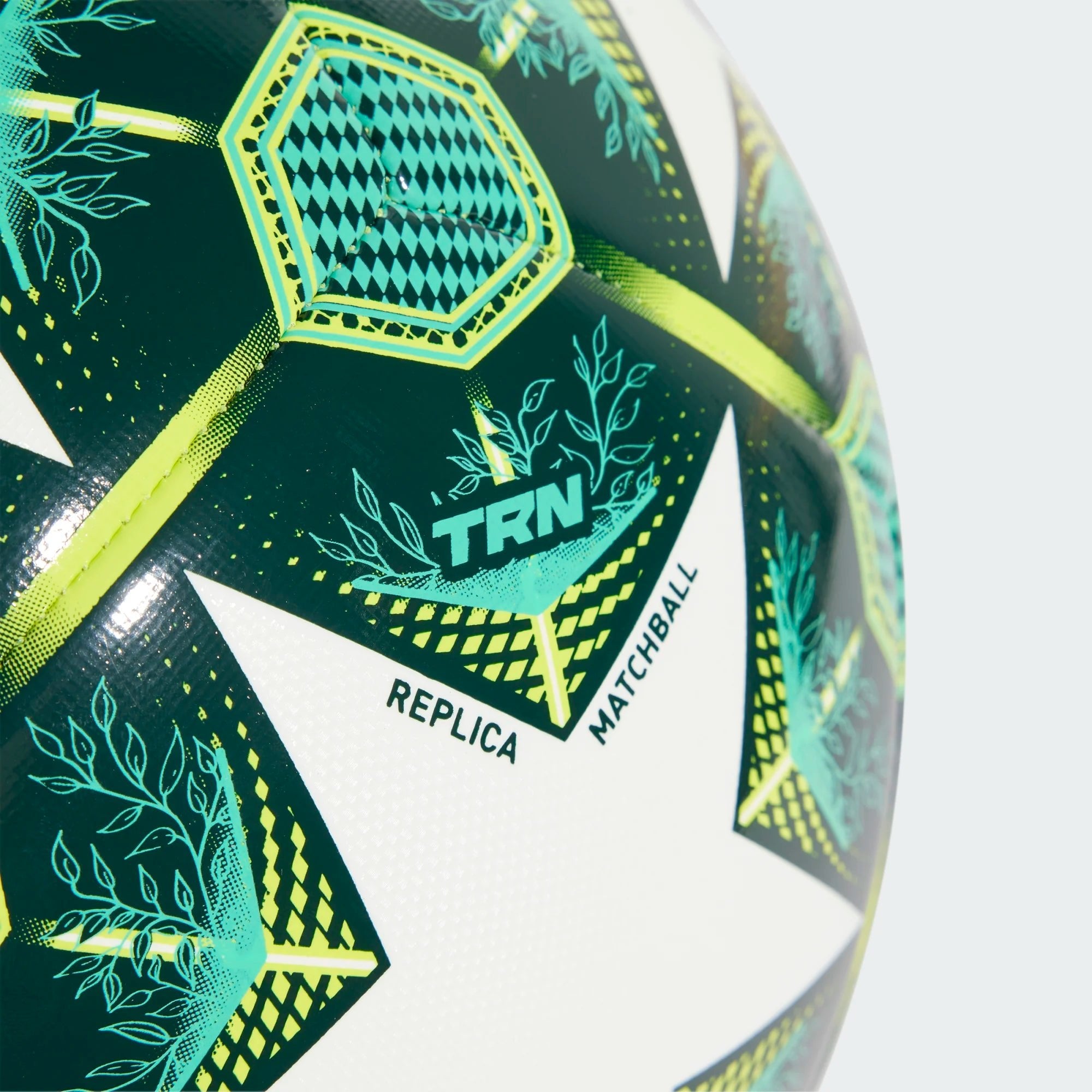 adidas 2025 UCL Training Ball (Detail 2)