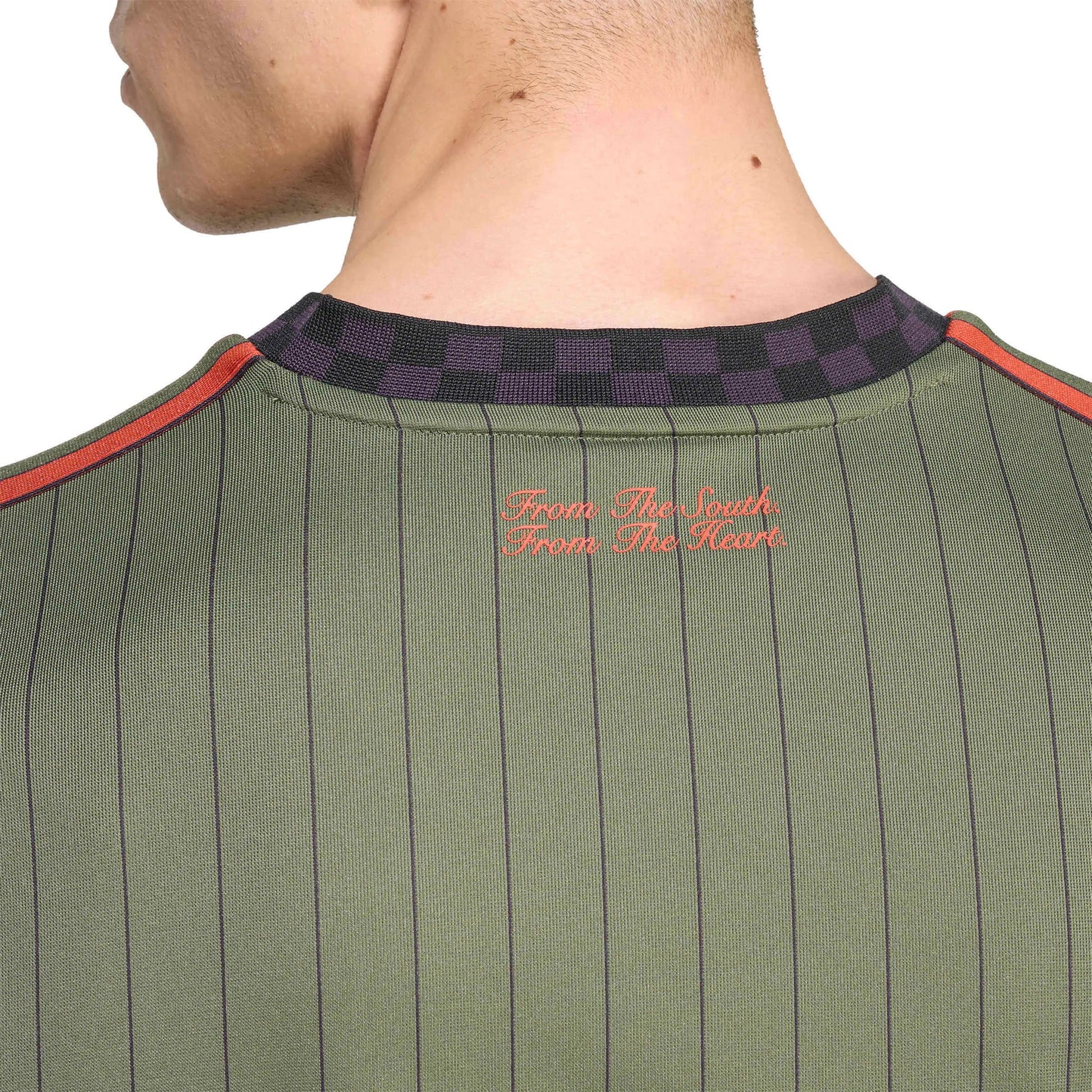 adidas 2025-26 Bayern Munich Men's Icon Jersey (Detail 2)