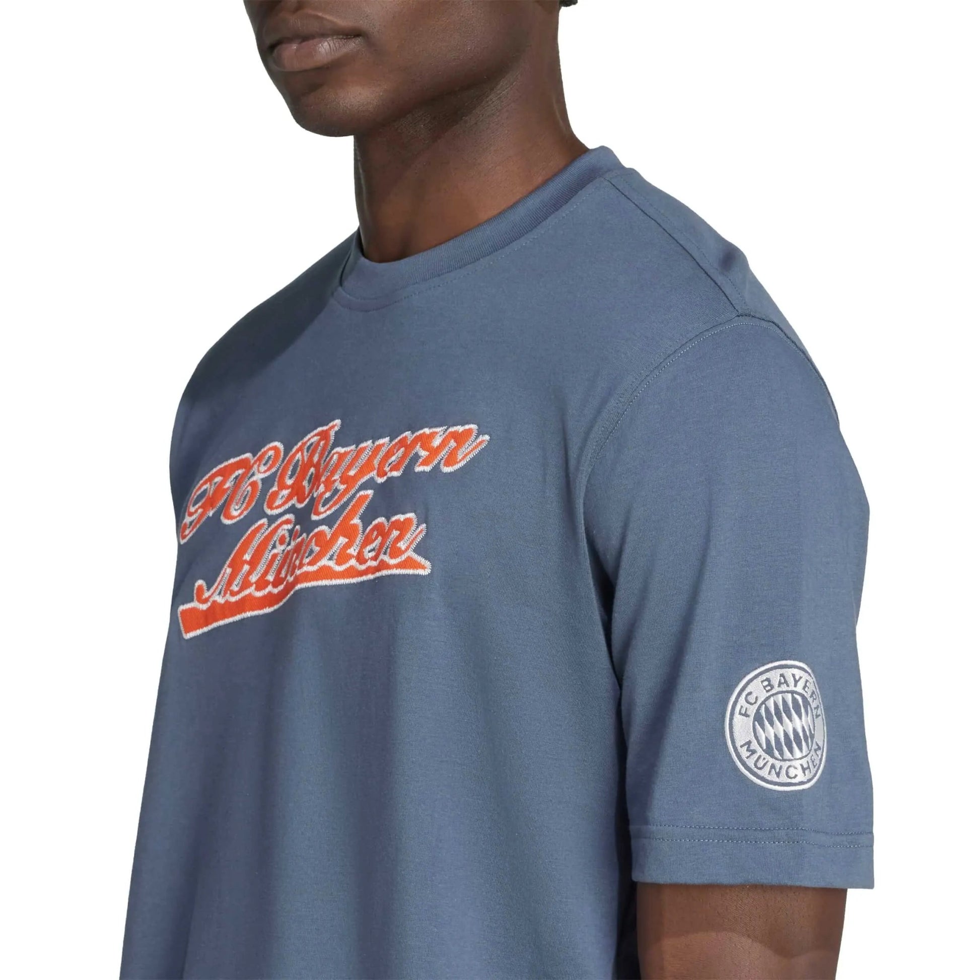 adidas 2025-26 Bayern Munich Men's US Tee (Detail 1)