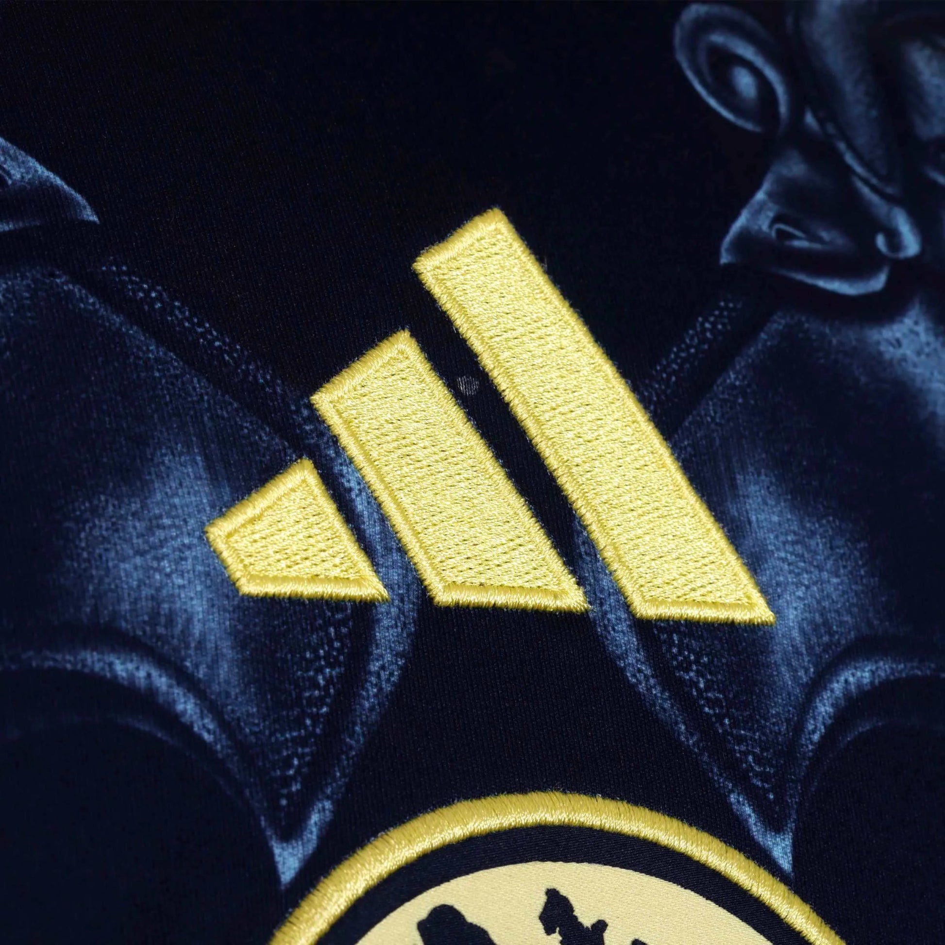 adidas 2025-26 Club America Men's Stadium Away Long-Sleeve Soccer Jersey (Detail 2)