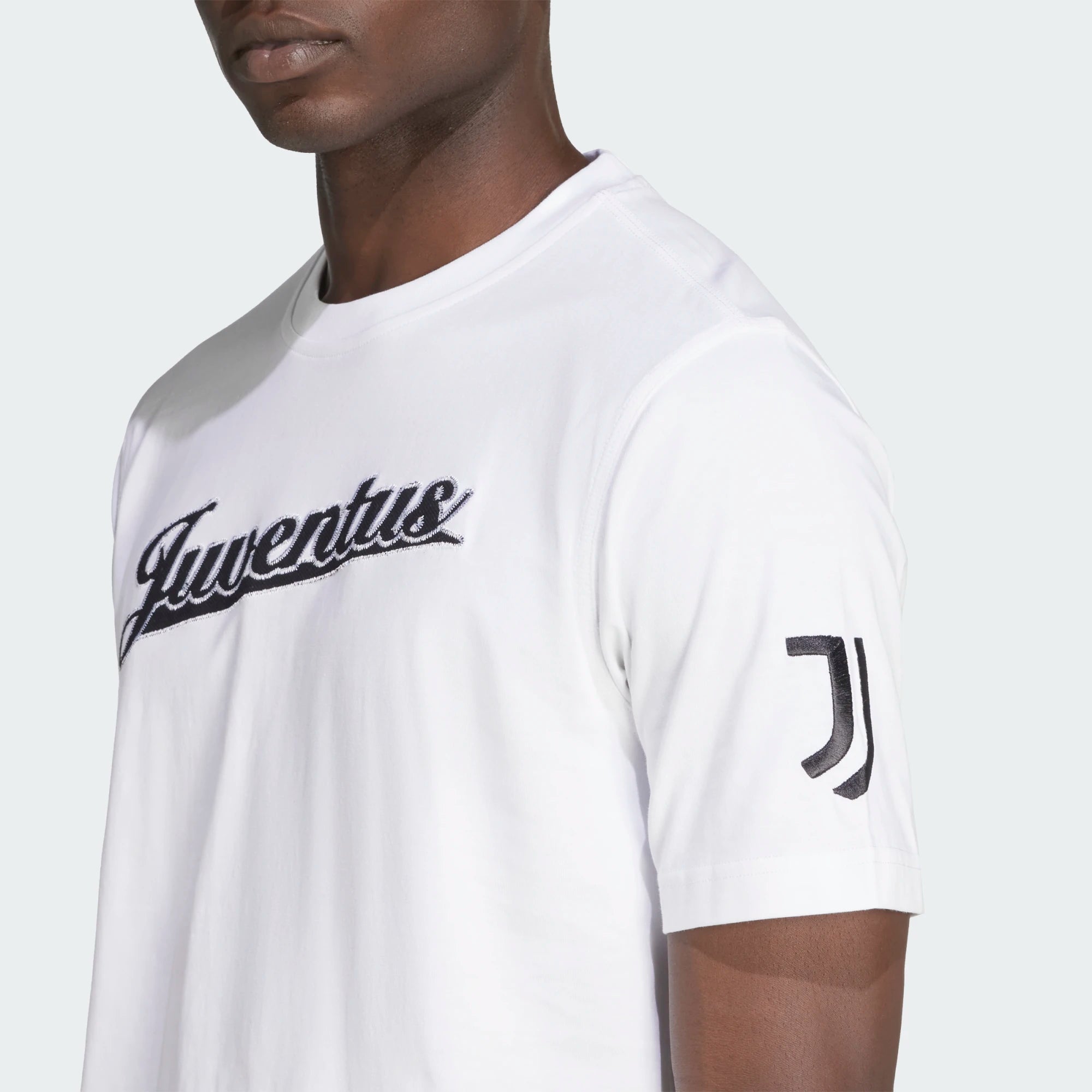adidas 2025-26 Juventus Men's US Tee (Detail 1)