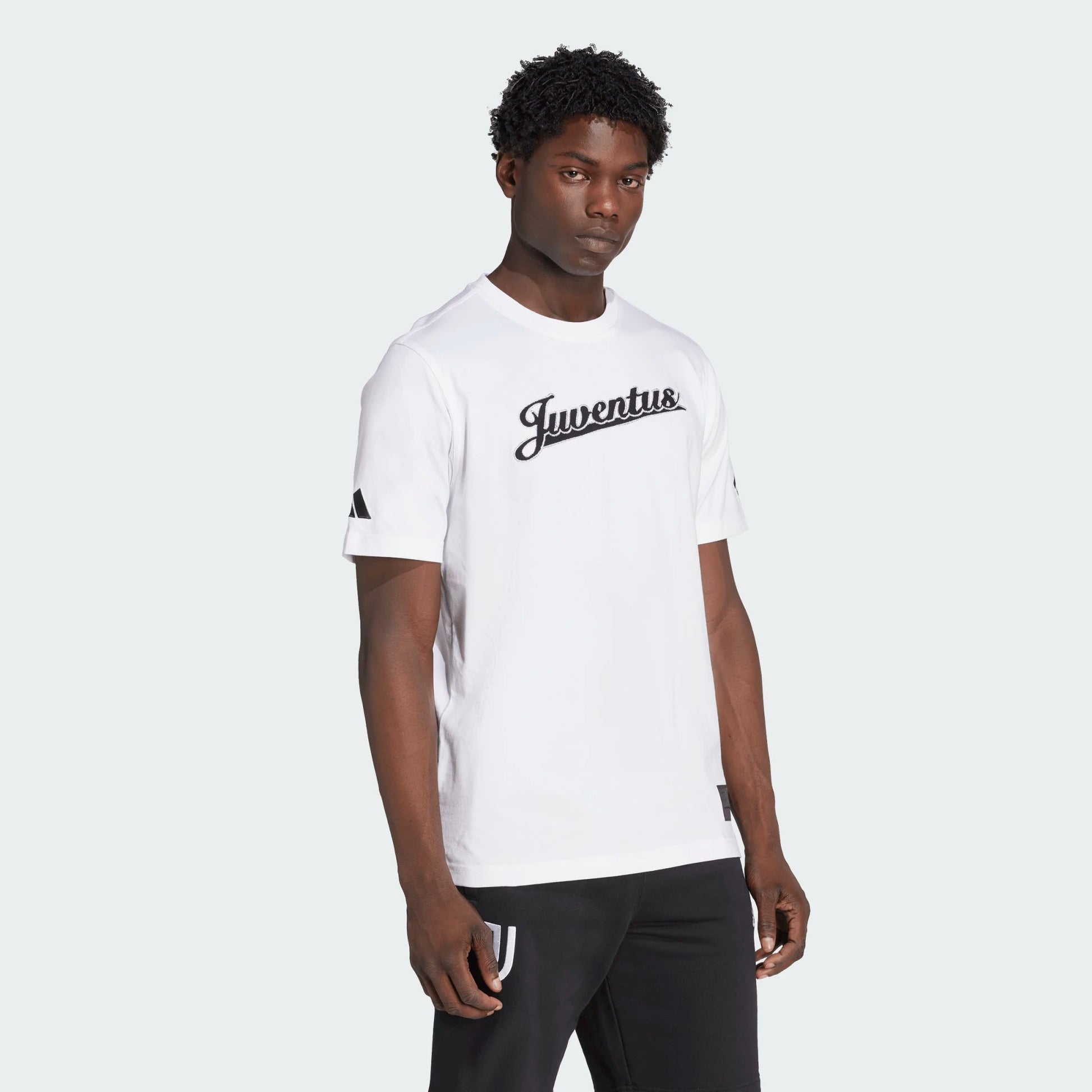 adidas 2025-26 Juventus Men's US Tee (Model - Side)